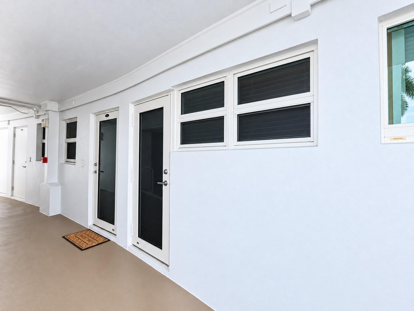 8. Unit Door 1a