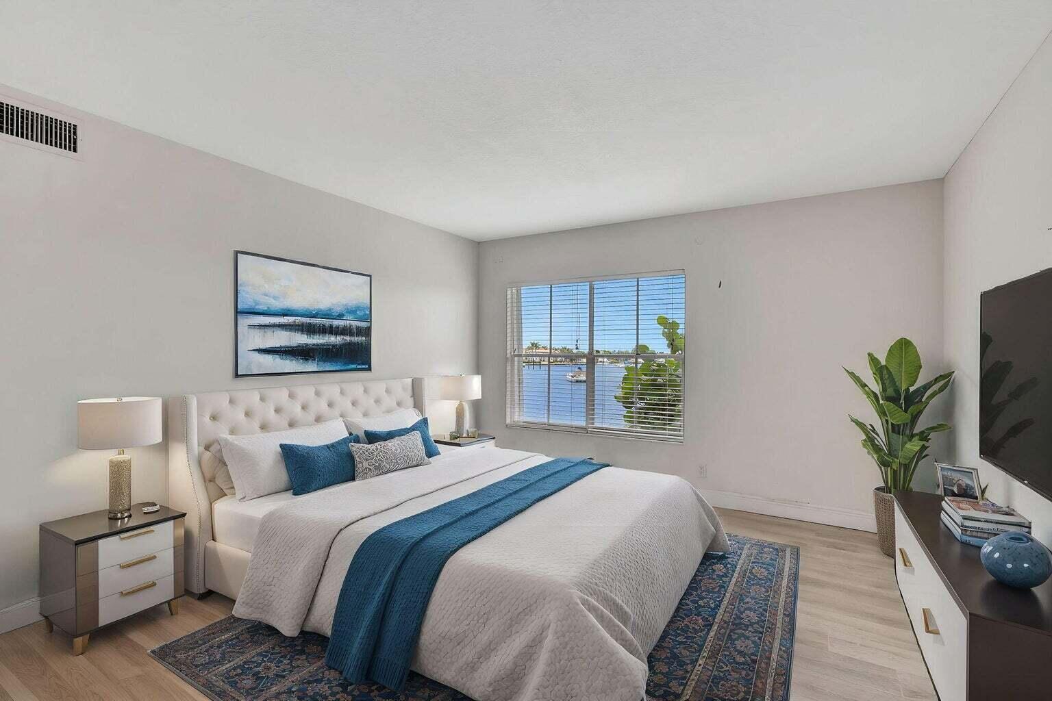 MASTER BED