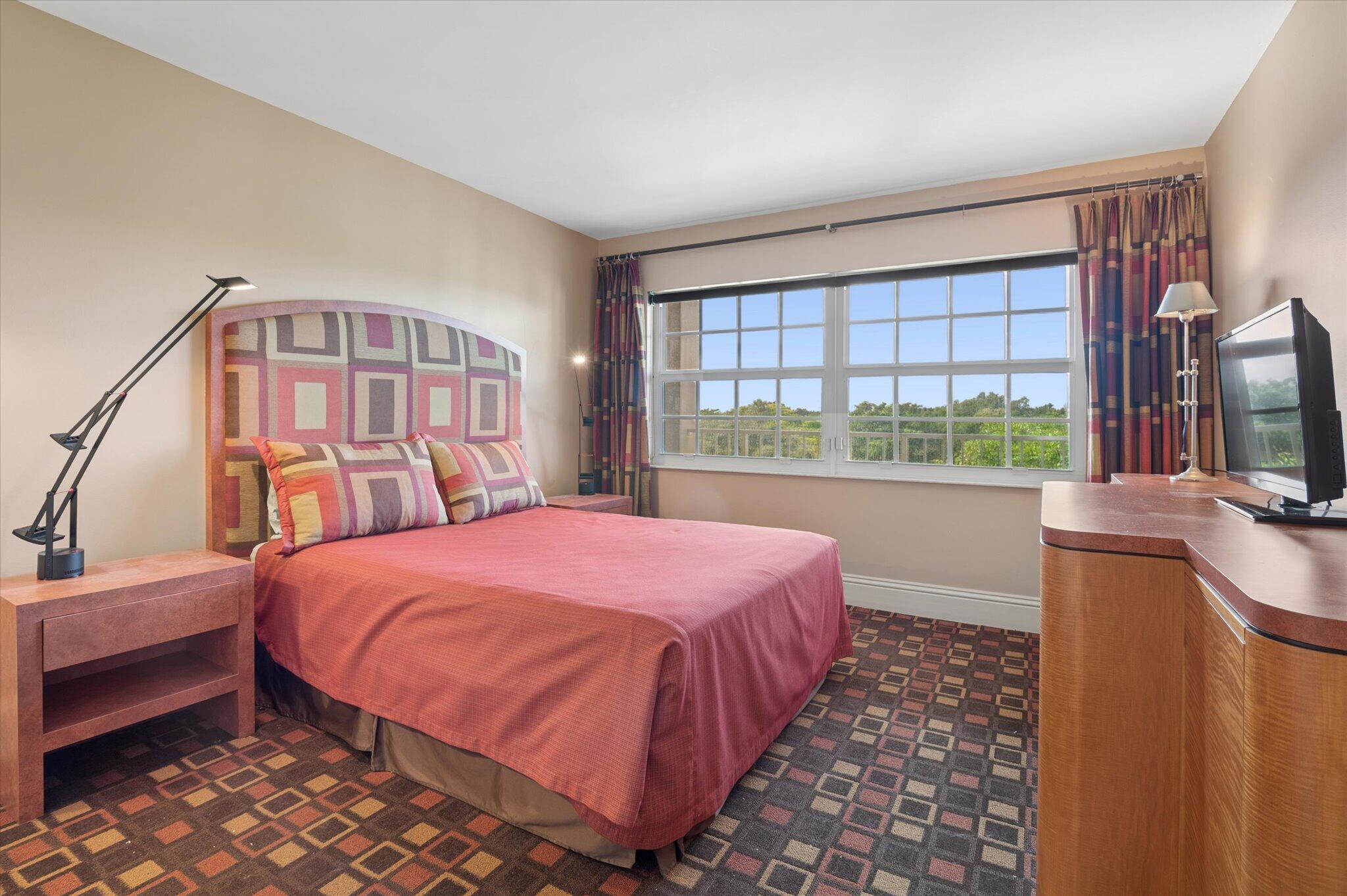 8 G 3900 O Guest Bed 1