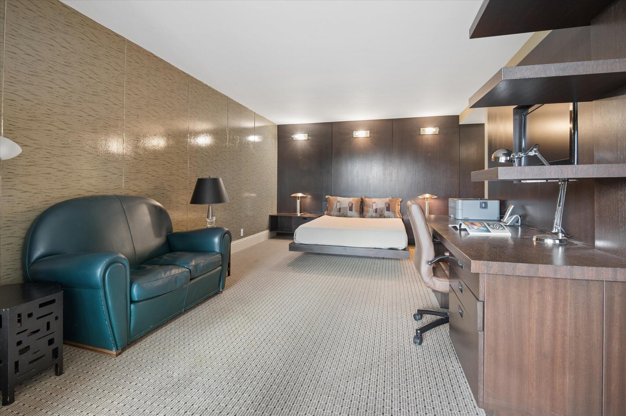 8 3900 O Prim Suite 1