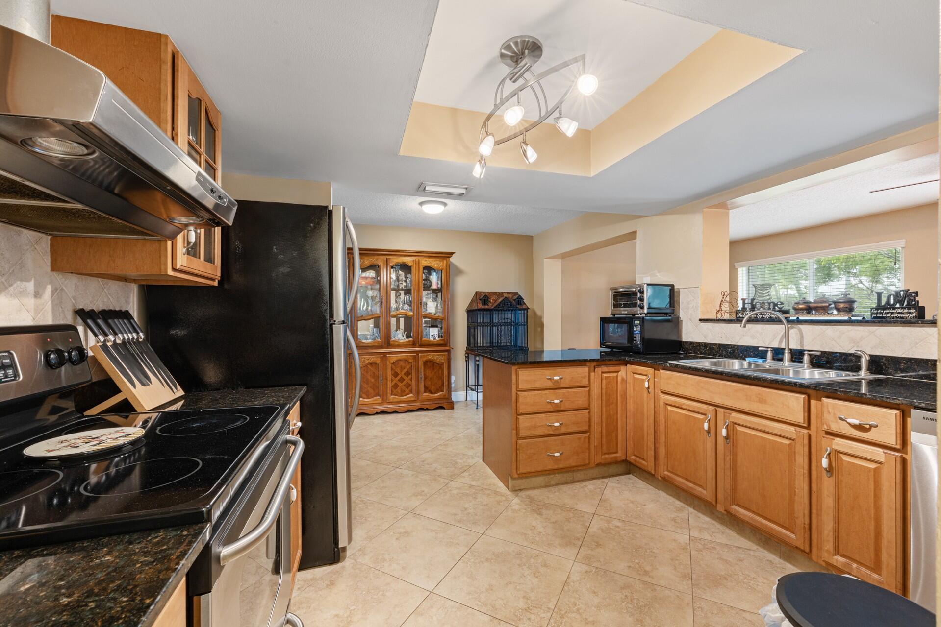 Kitchen 2