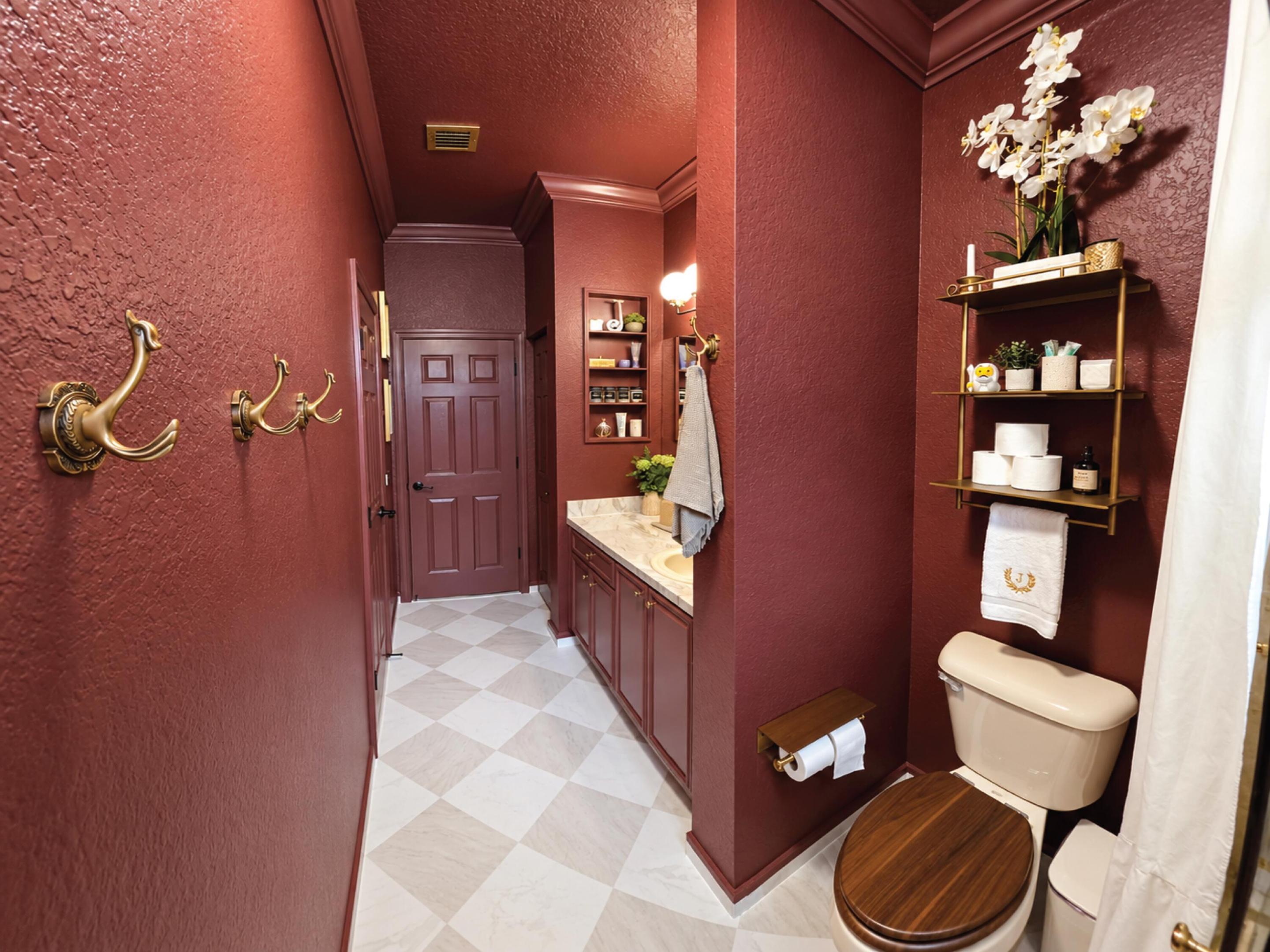 30 - Guest Bath