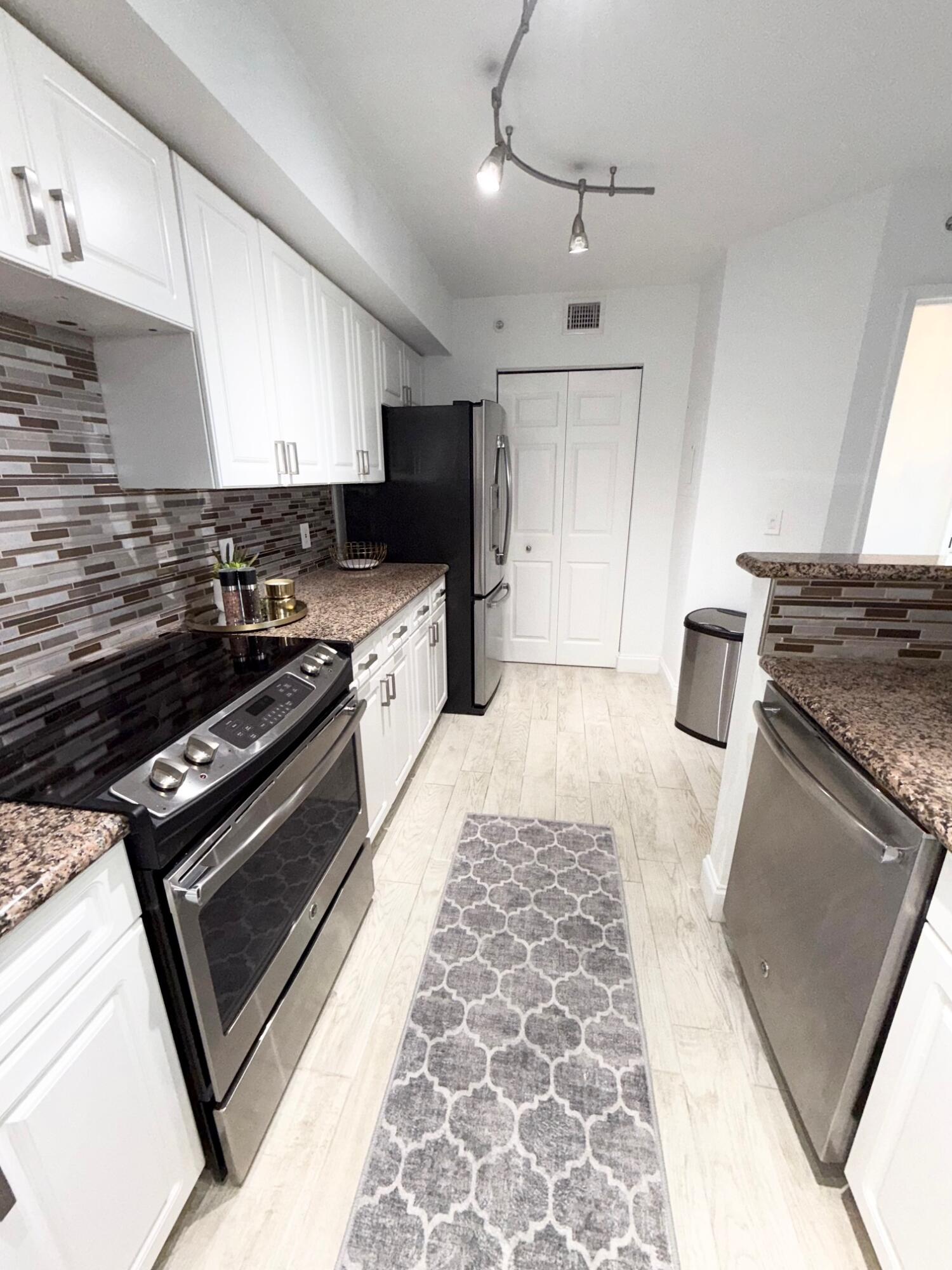 406 kitchen 3