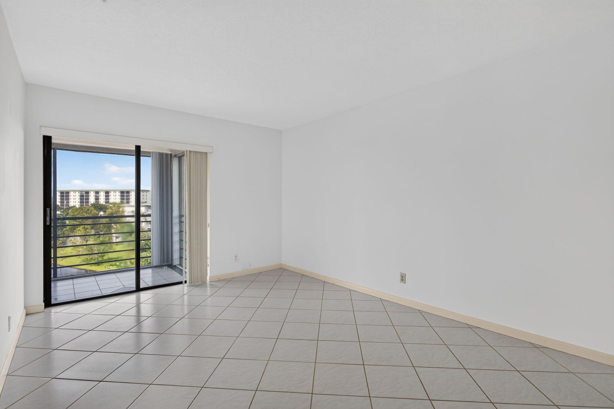 28-web-or-mls-2309-28