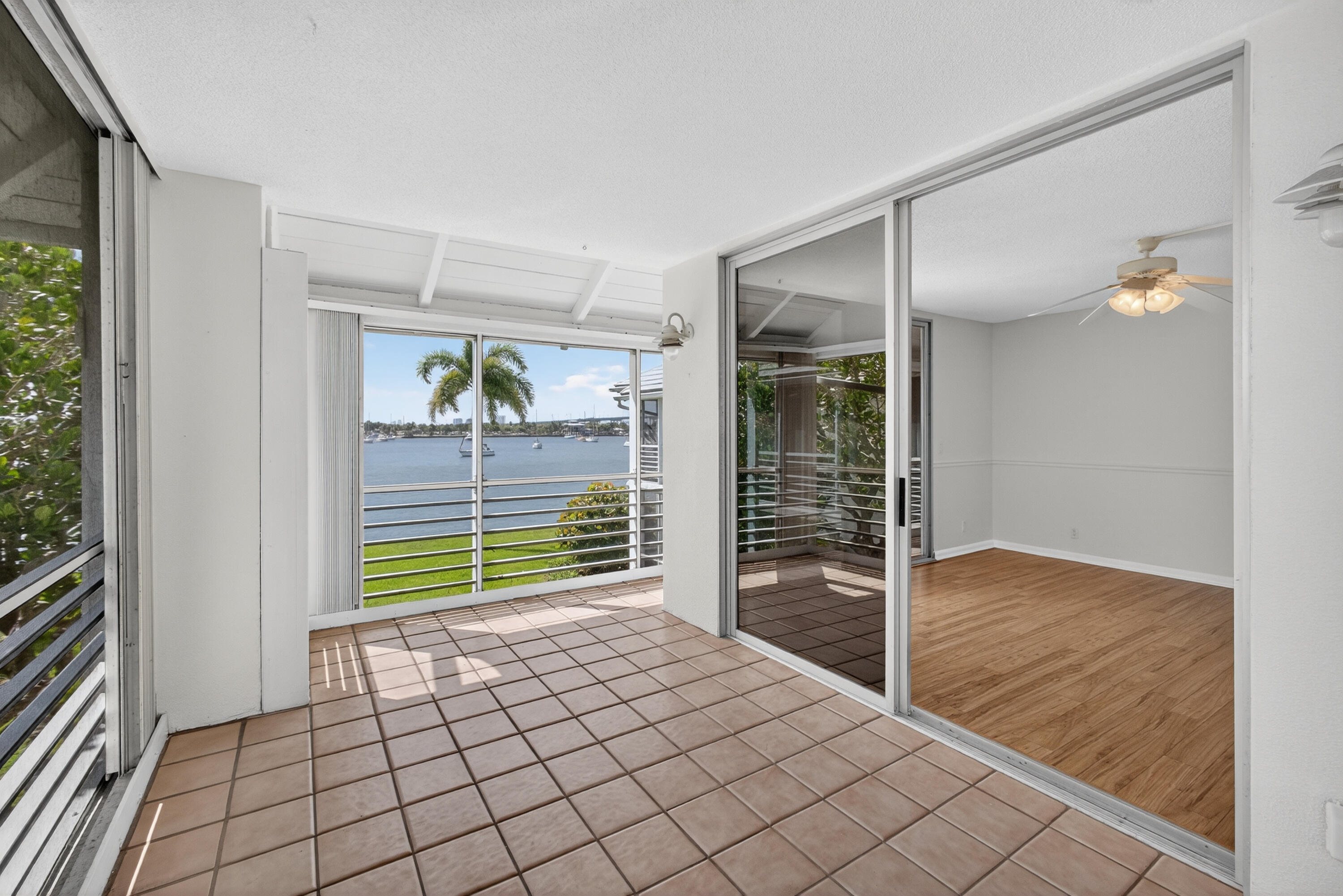 FLORIDA ROOM