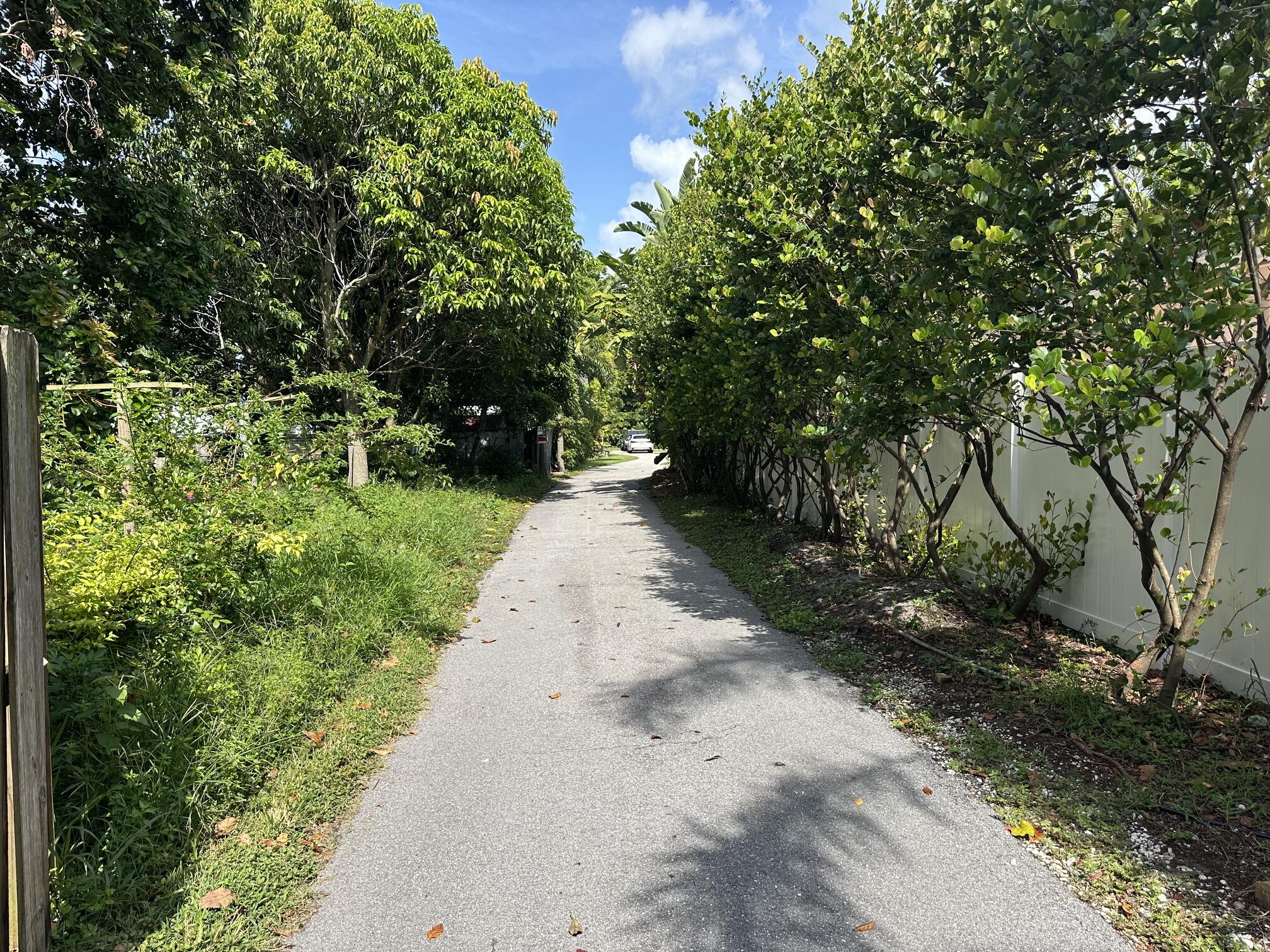 Entry Photo