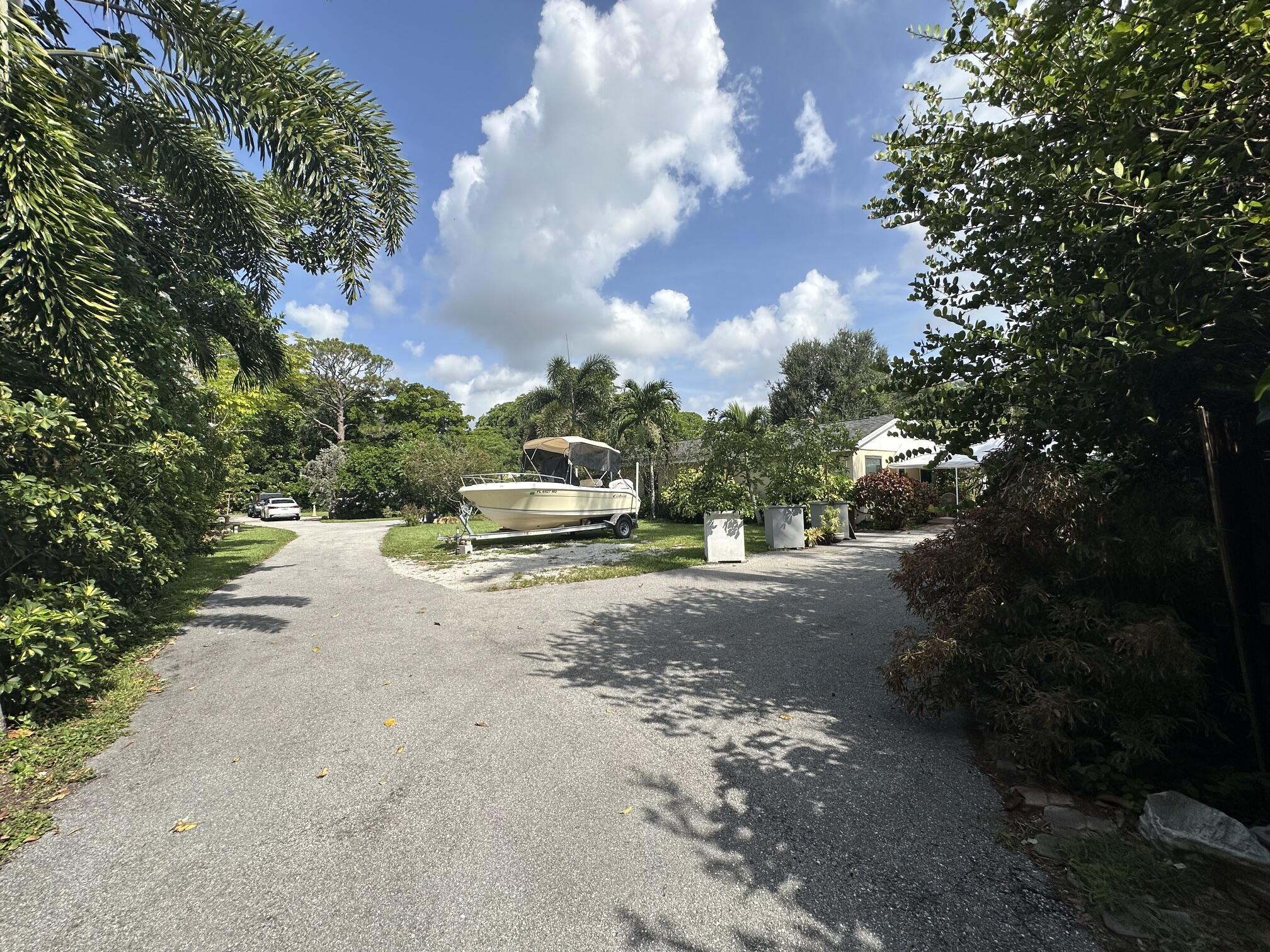 Entry Photo