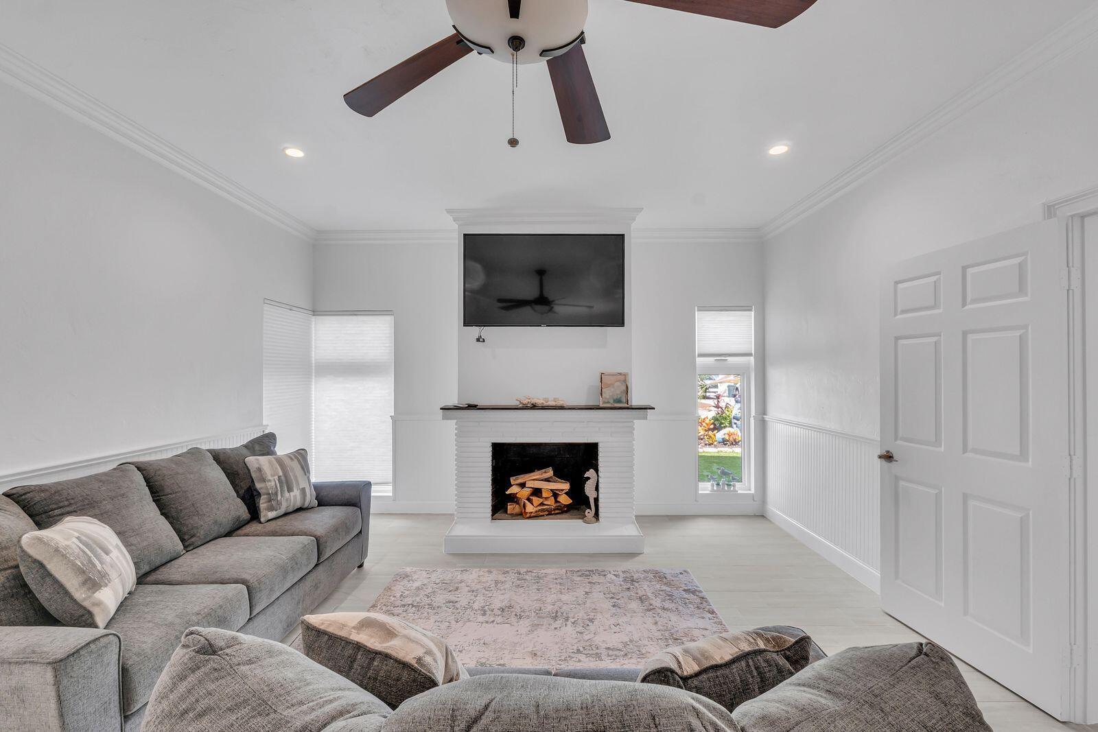 Living Area 1