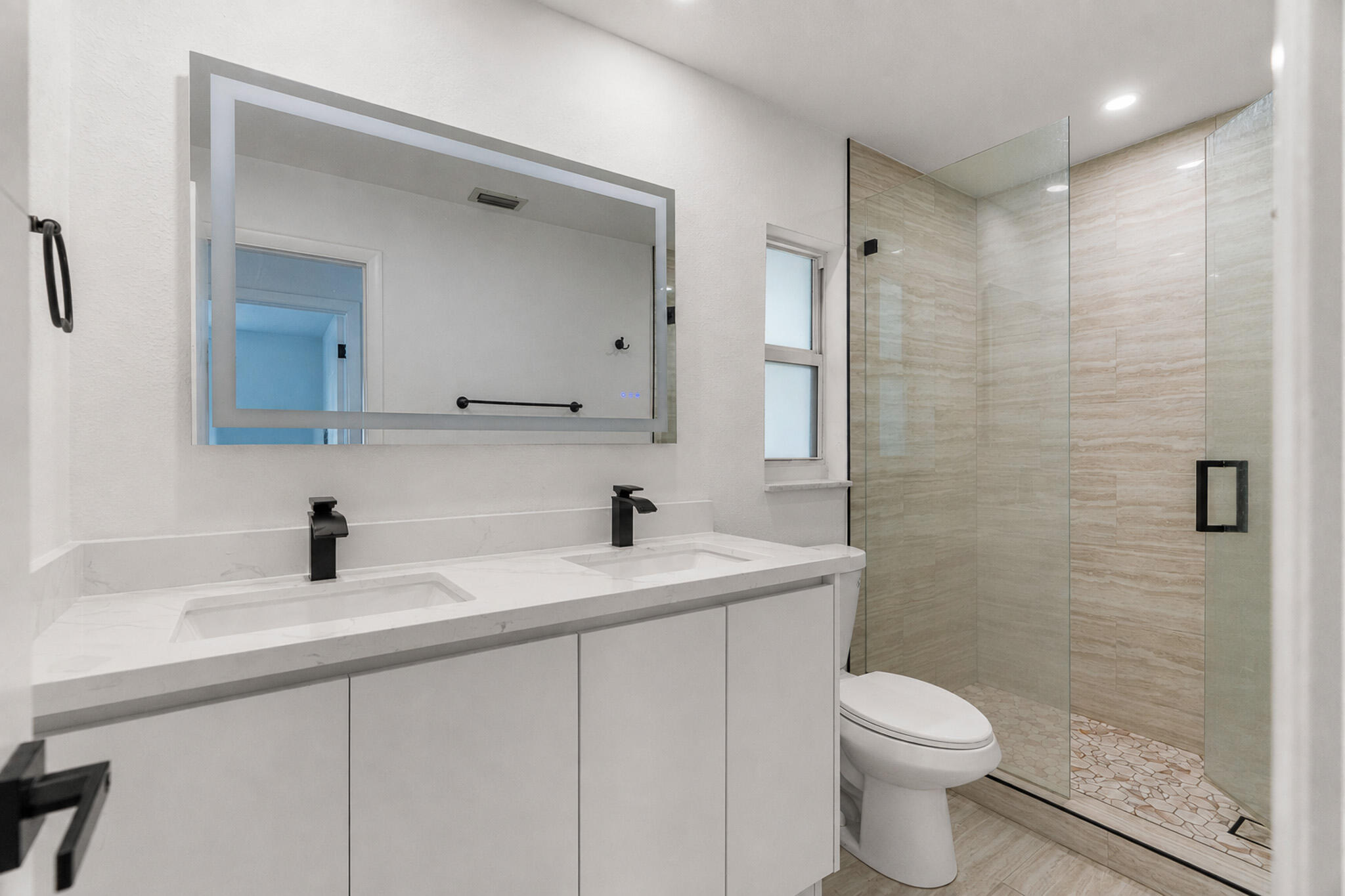 2nd Bathroom