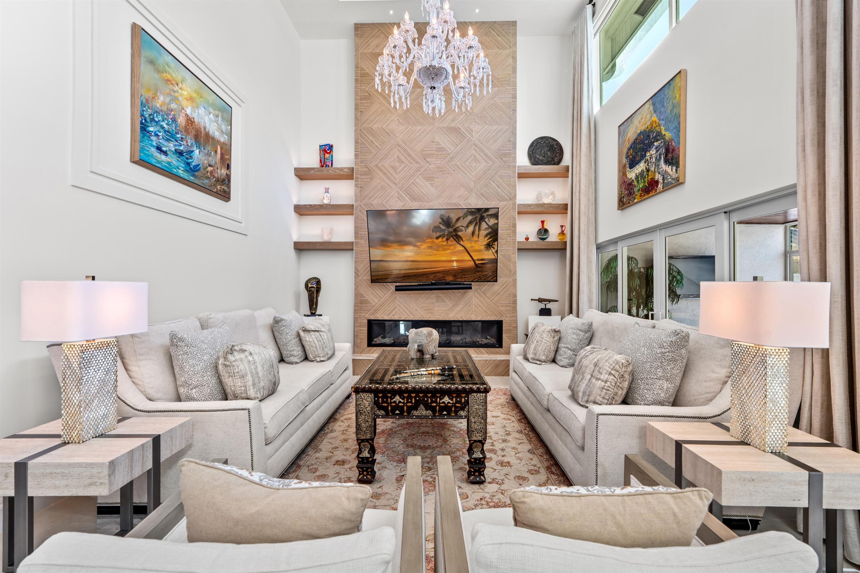 LIVING_ROOM_STRAIGHT