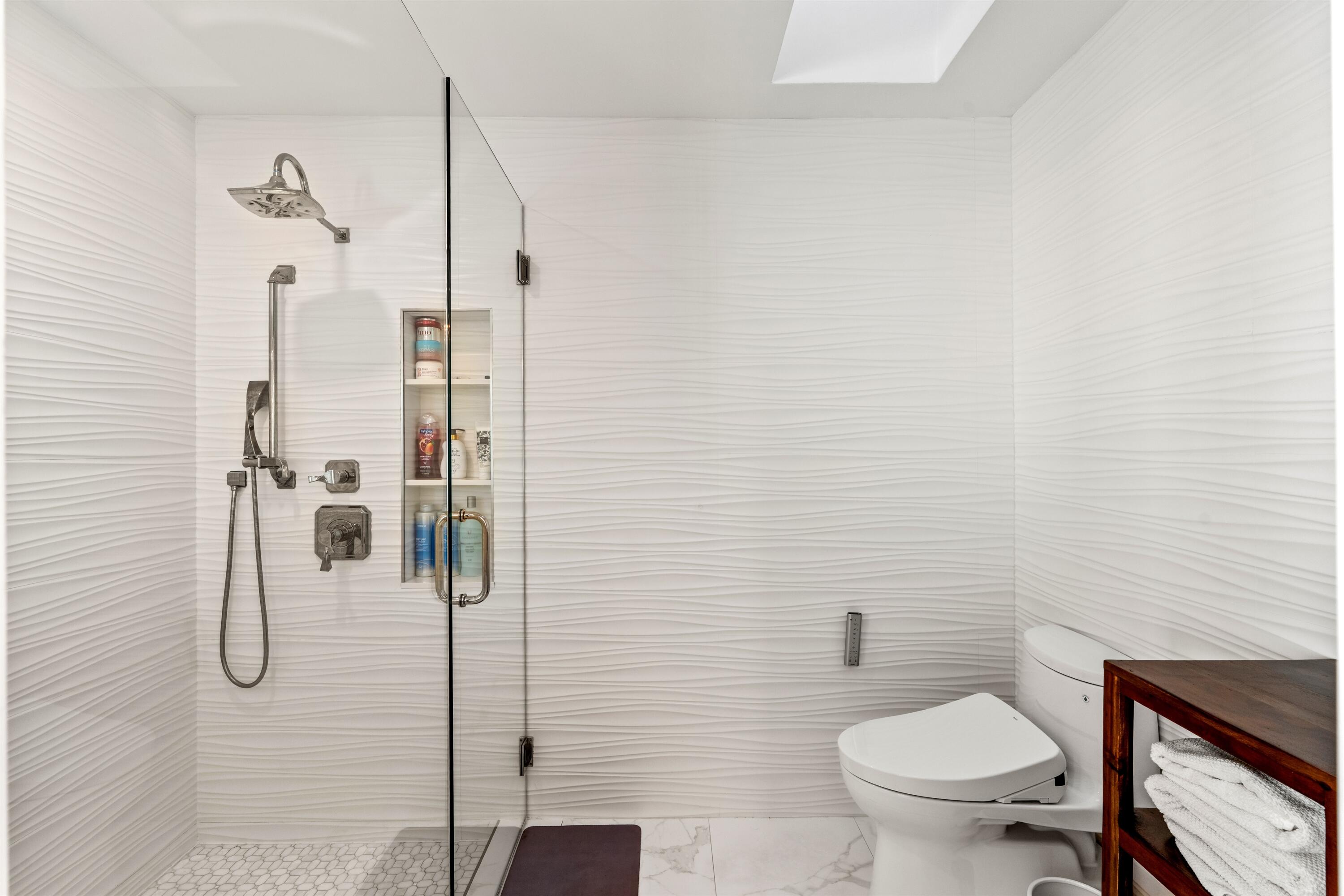 PRIMARY_BATHROOM_SHOWER