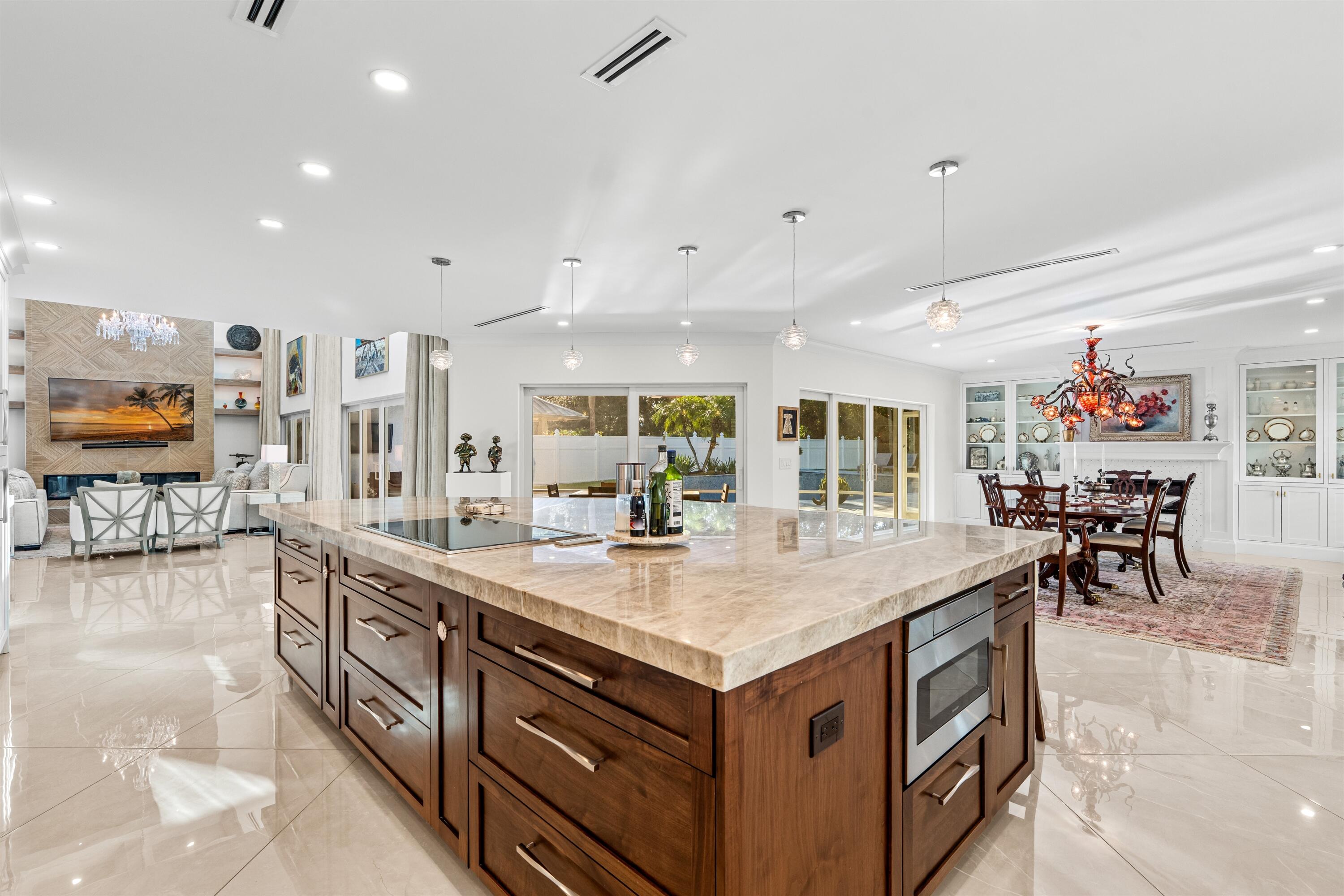 KITCHEN_ANGLE_TO_PATIO