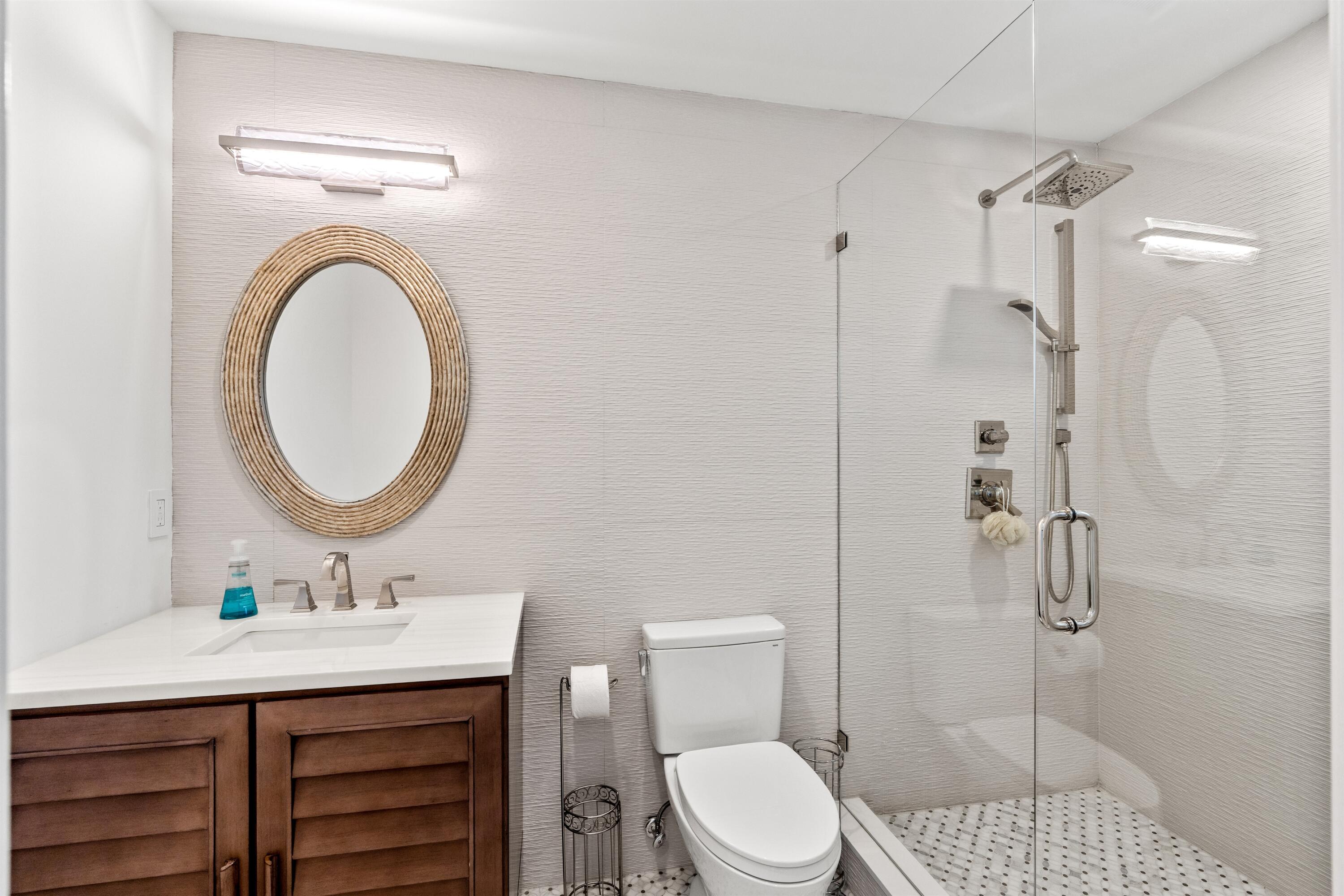 BATHROOM_2