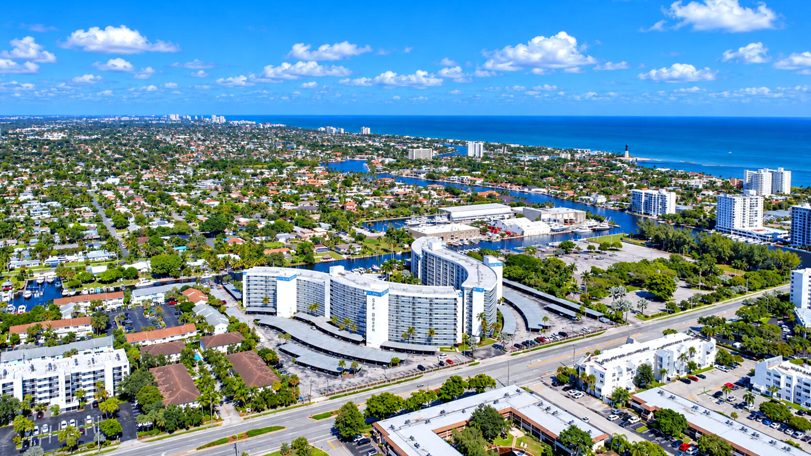 Close to ocean. Over Intracoastal bridge - and one block to the ocean.
