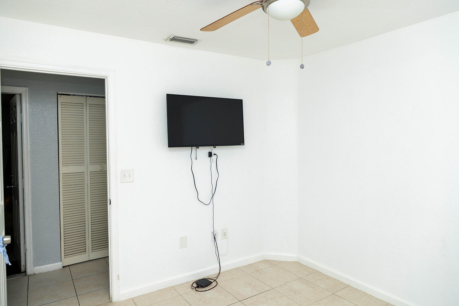 Third Bedroom (2)