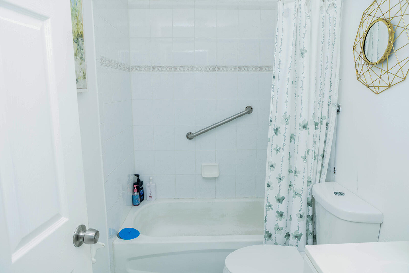 Second bathroom (2)