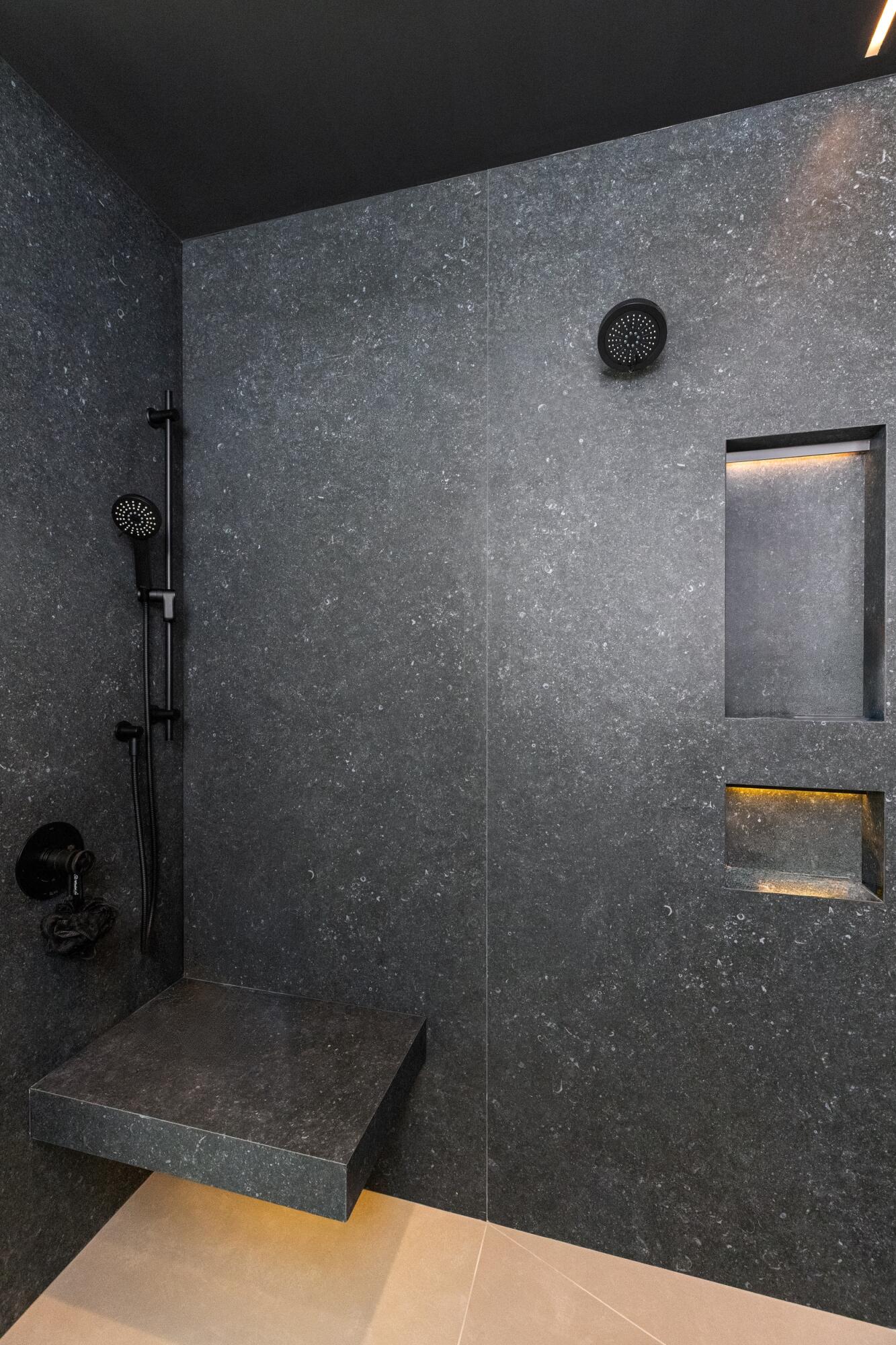 Master bath 6