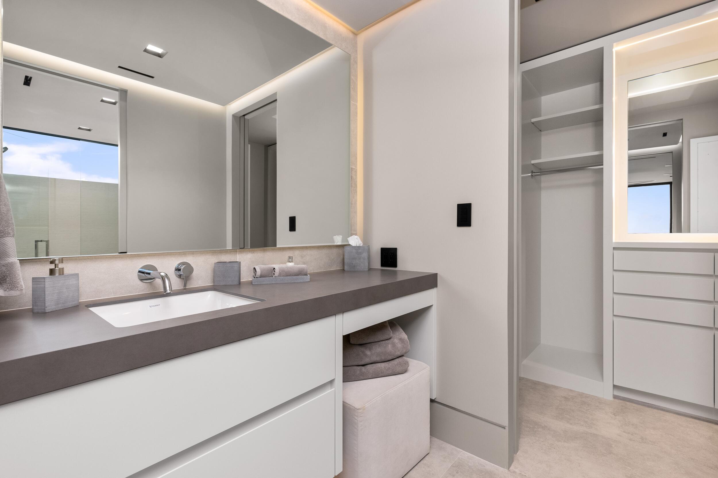 Guest Bath 5