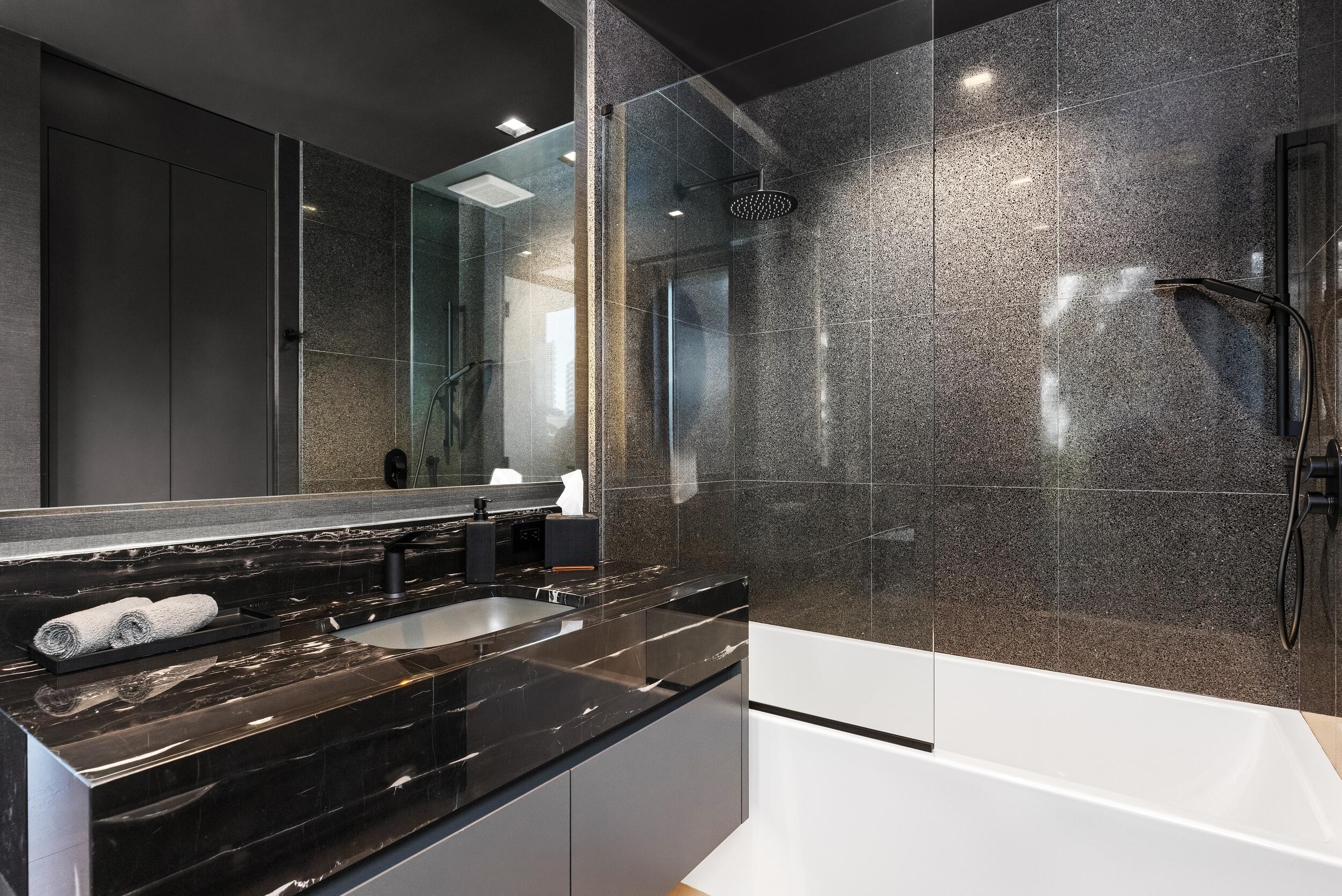 Guest Bath 3