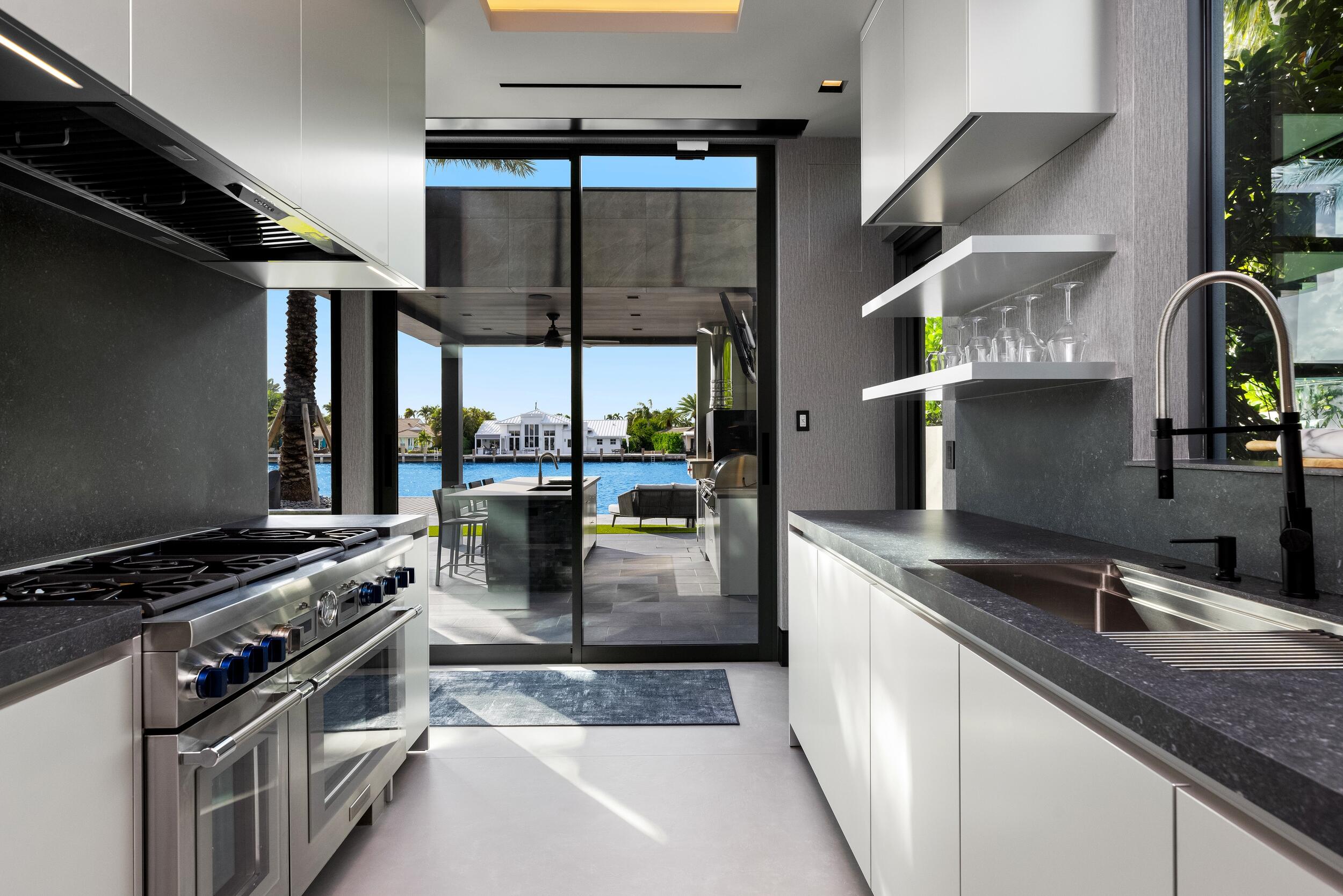 Kitchen 6