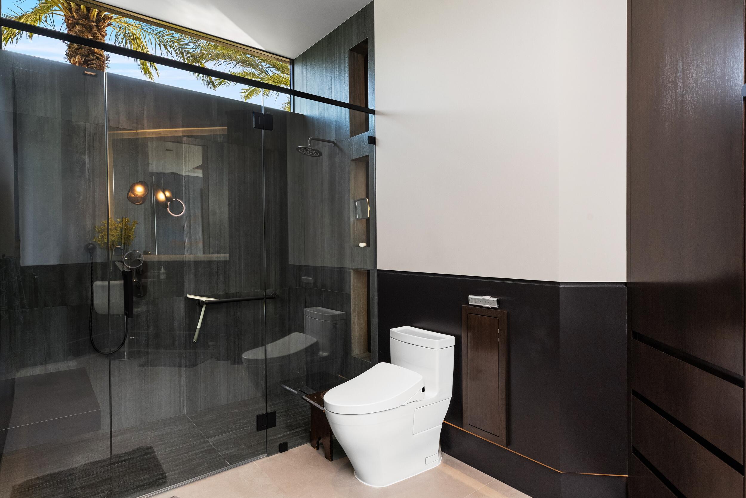 Guest Bath 1