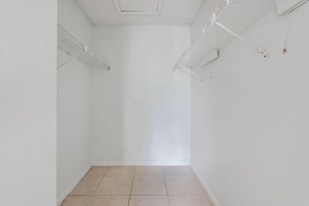 Walk In Closet