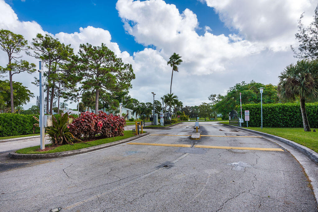 Community Amenities Community Amenities