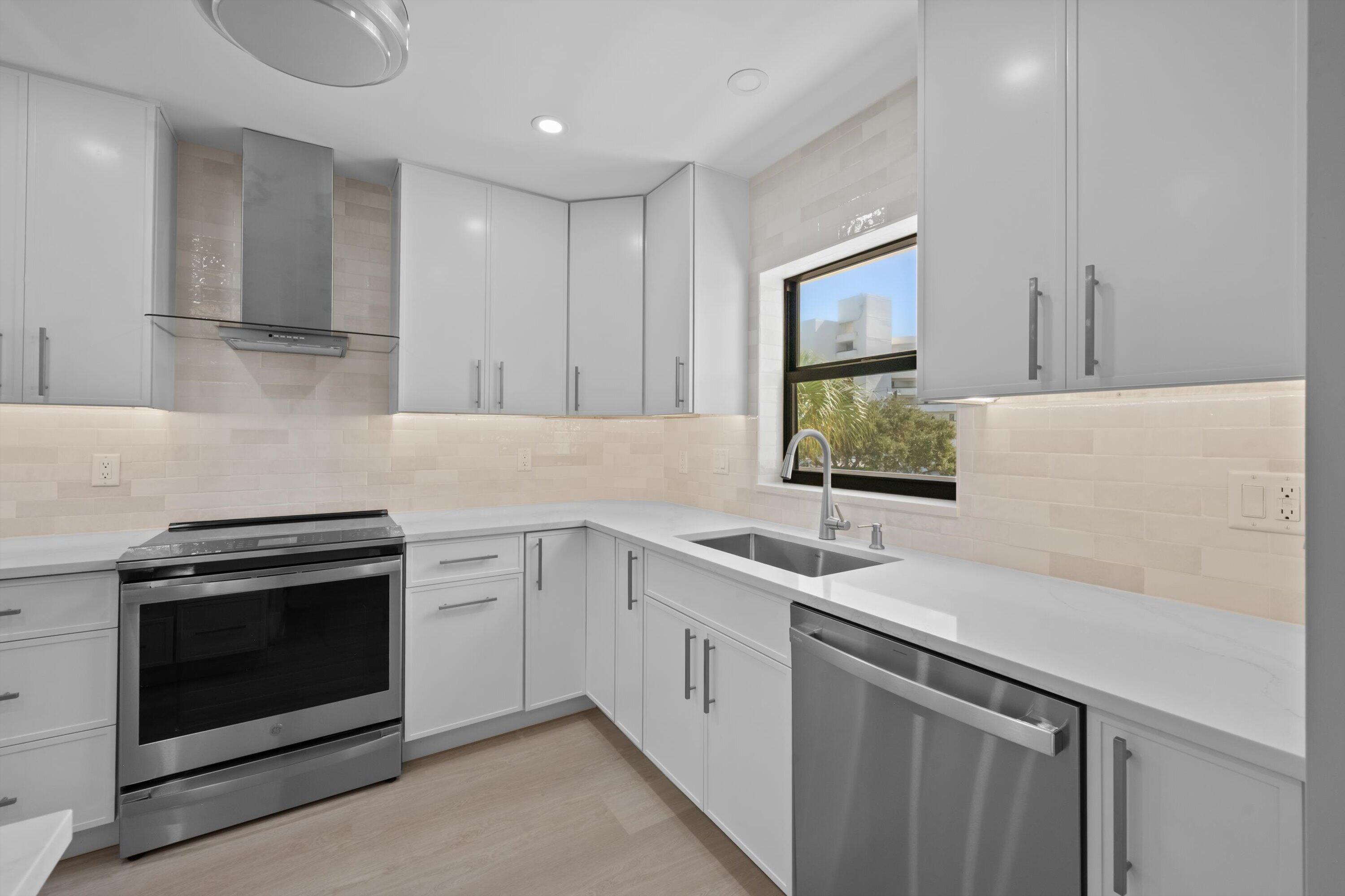 200 Intracoastal Pl 306 (13)