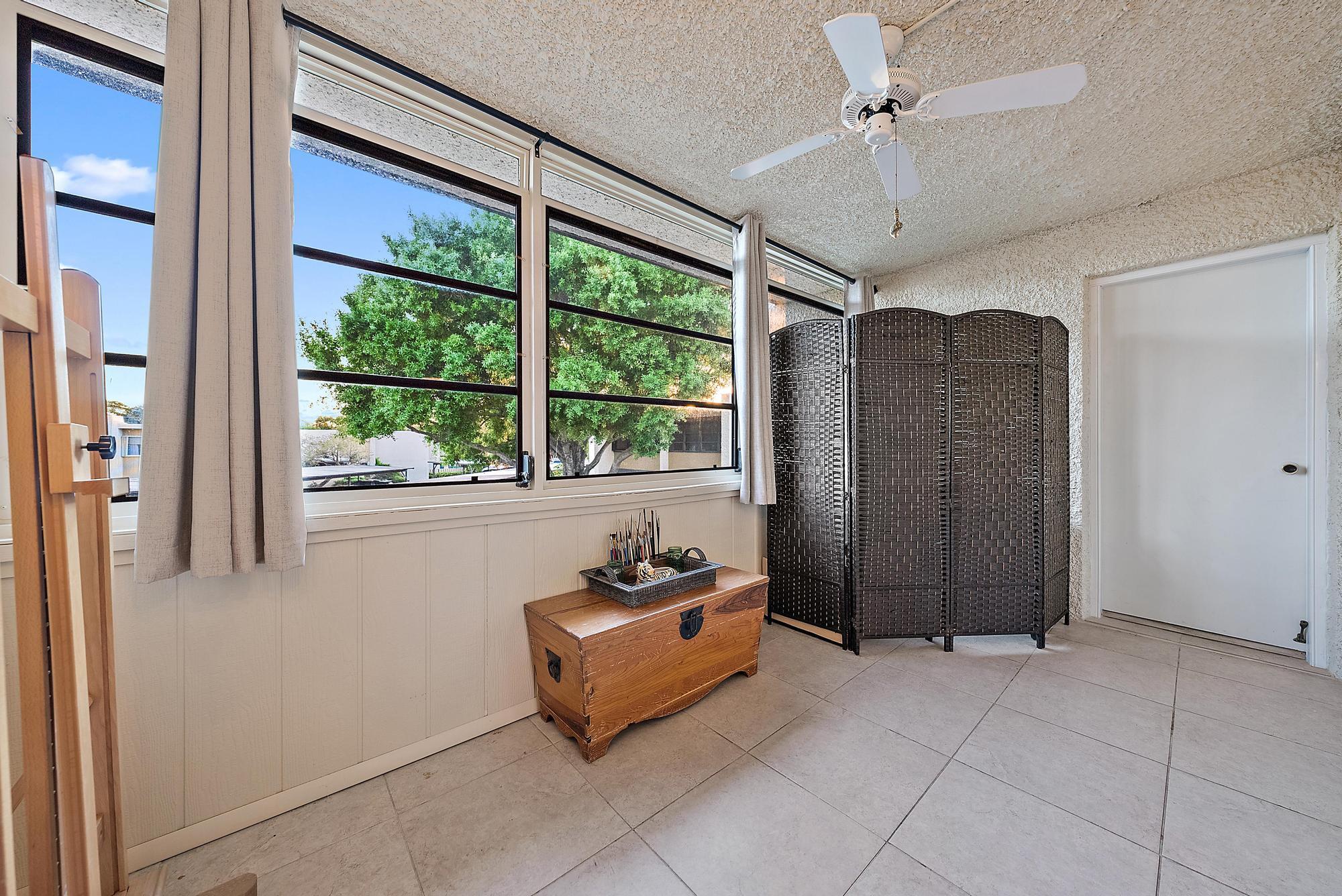 1561 NE 12th Terrace, C14-21