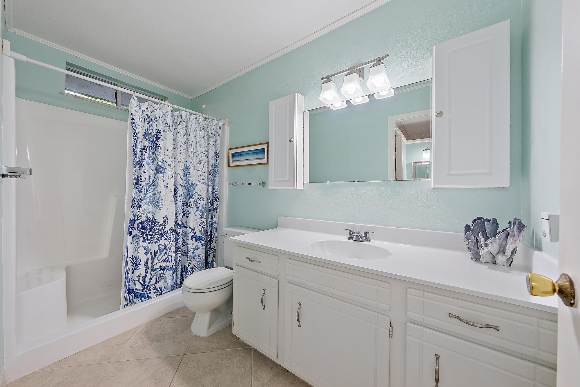 1561 NE 12th Terrace, C14-12