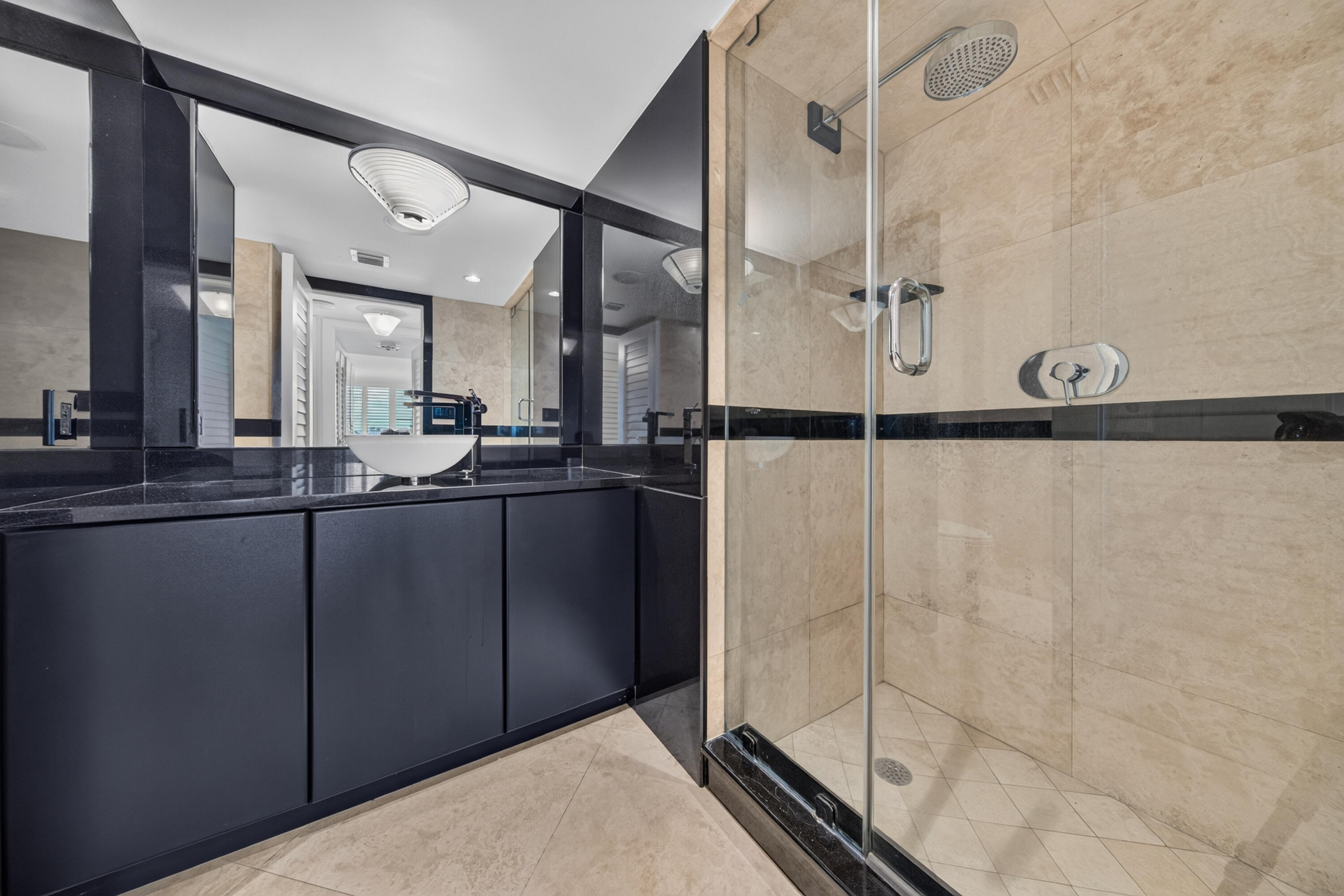 Main Residence - Guest Bathroom with Shower