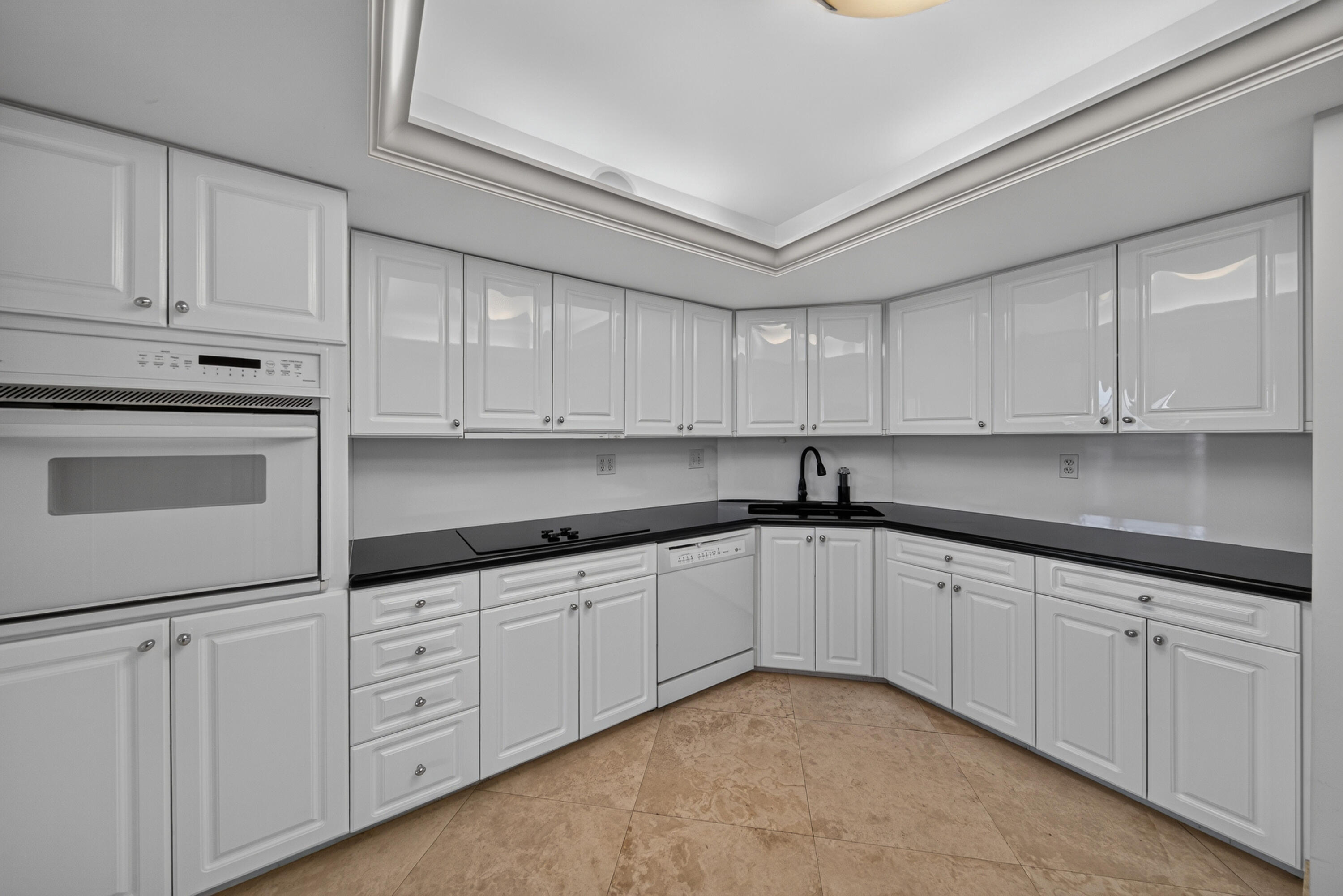 Main Residence - Kitchen