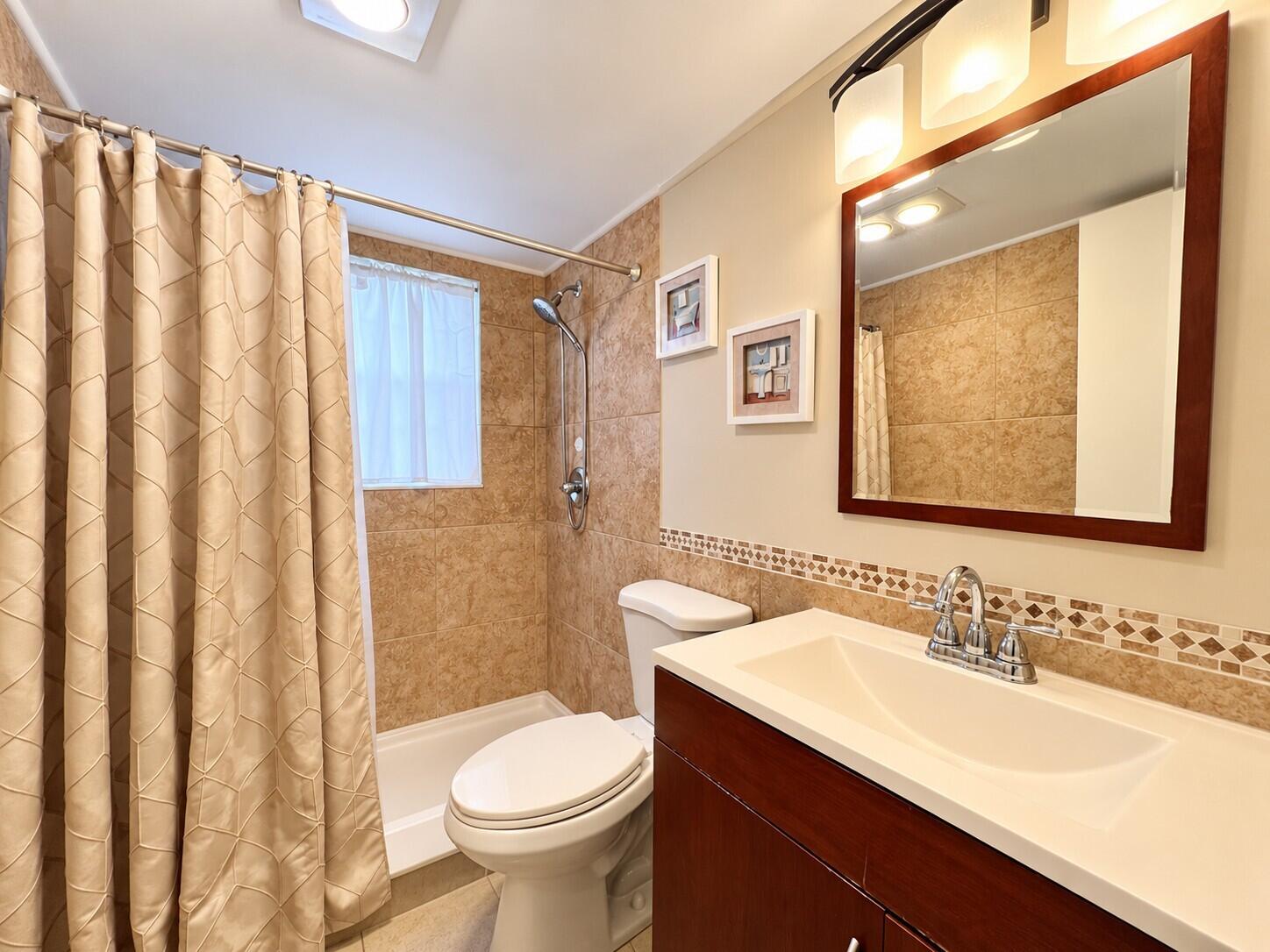 Updated Full Bath