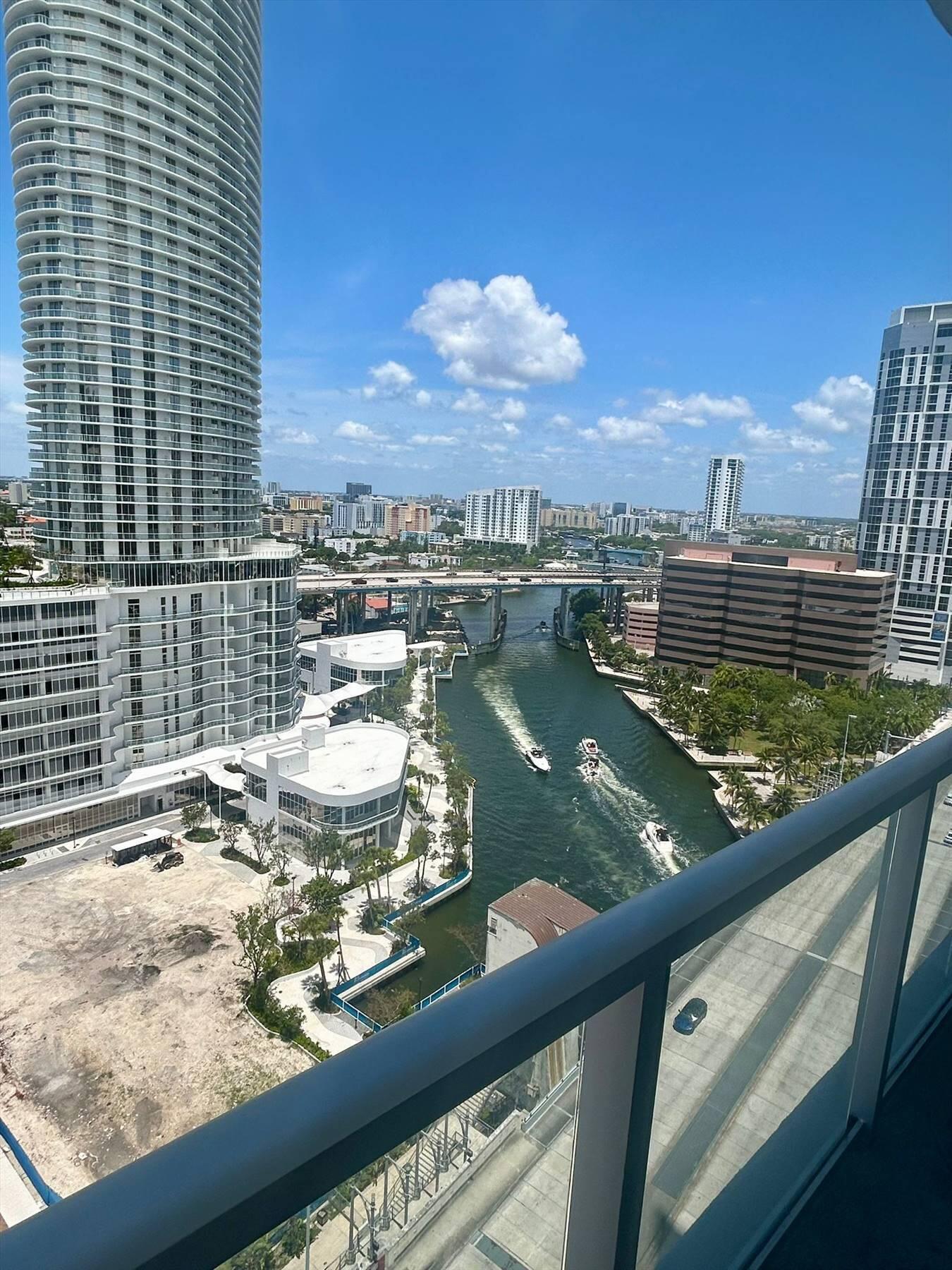 16051844-25