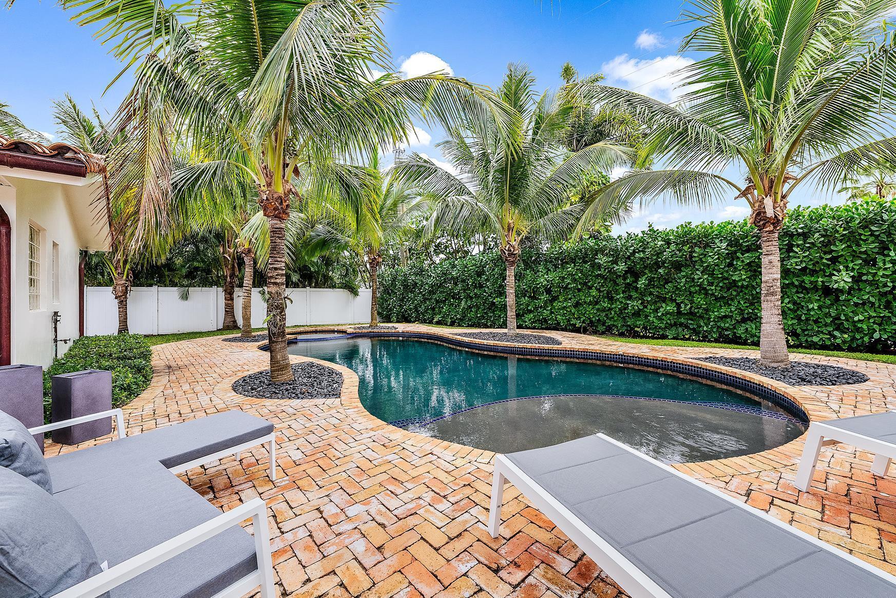 Patio & Pool