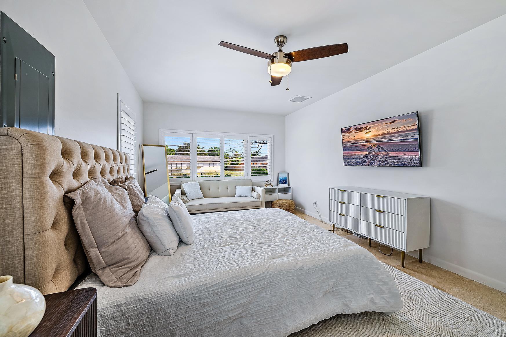 19353 W Indies Ln-8-MLS