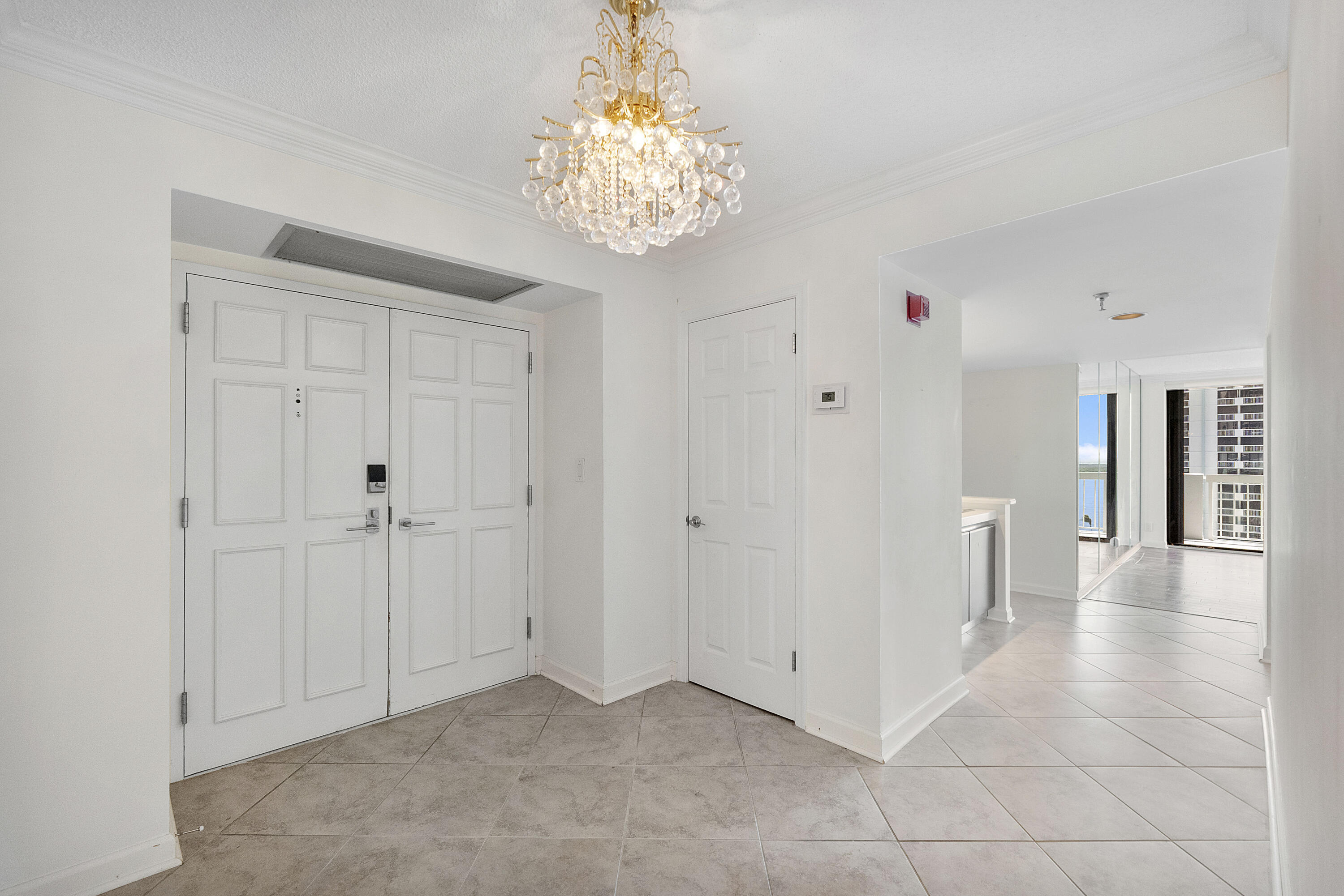123 Lakeshore Dr u1143_046