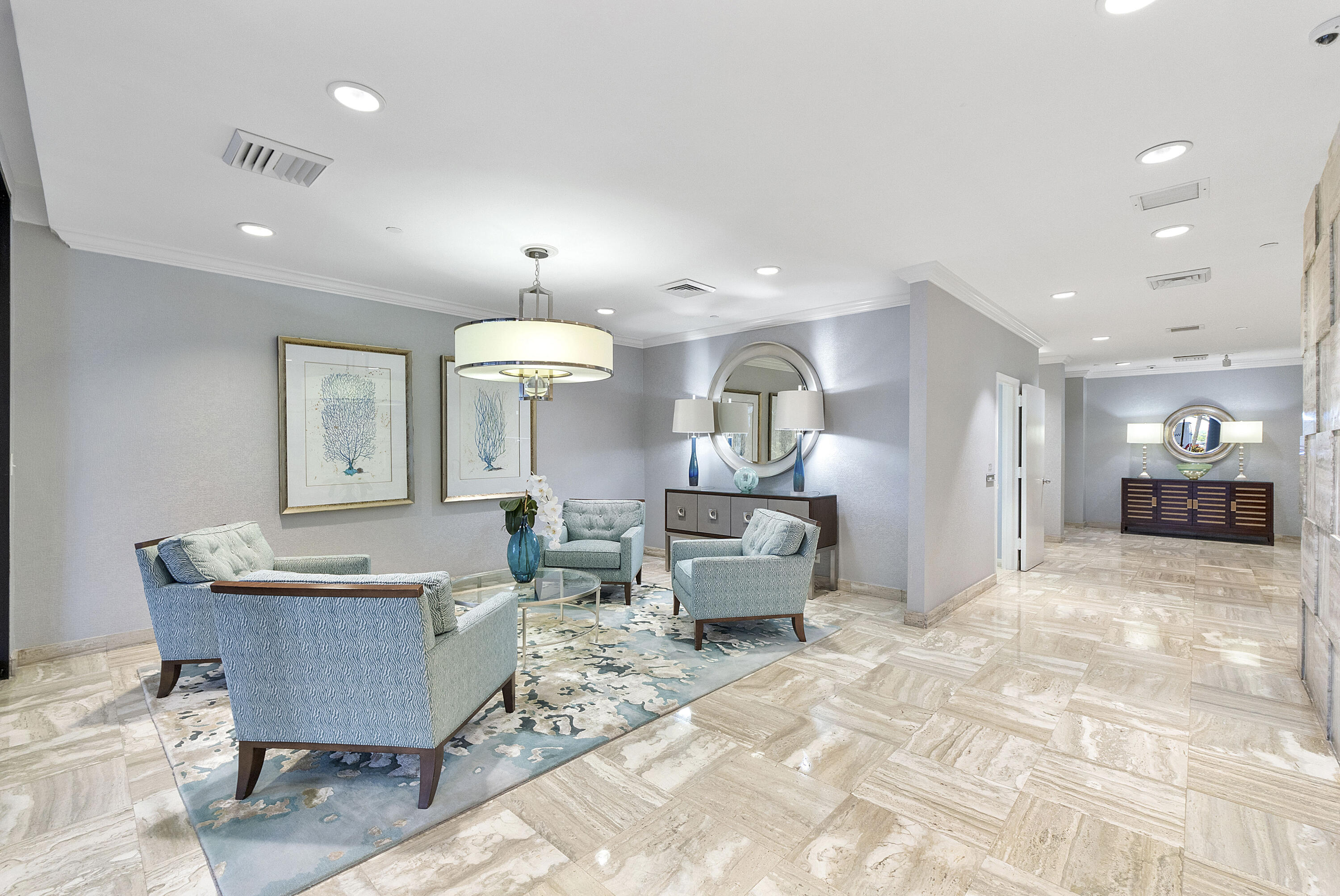 123 Lakeshore Dr u1143_064