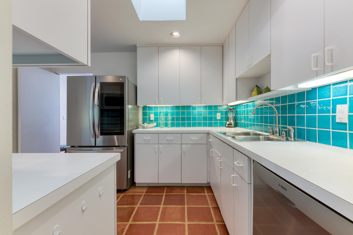 217 Debra Ln Palm Beach FL-large-013-017