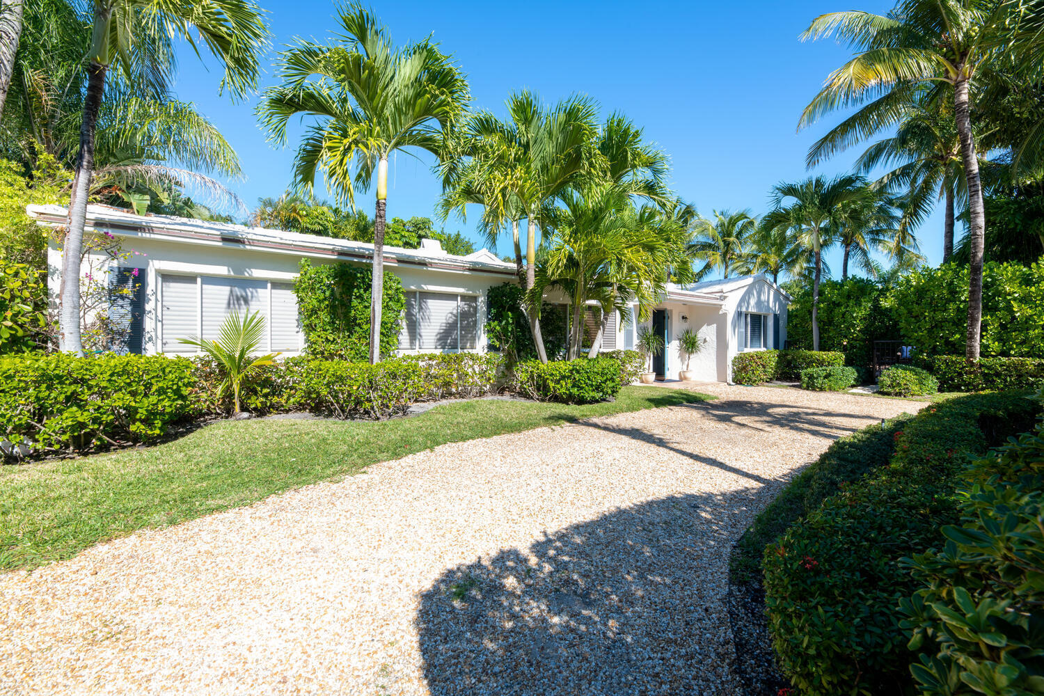217 Debra Ln Palm Beach FL-large-004-020