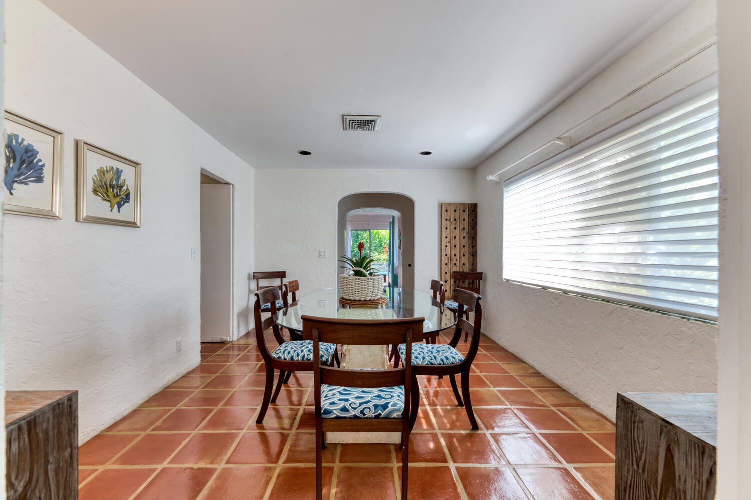 217 Debra Ln Palm Beach FL-large-006-014