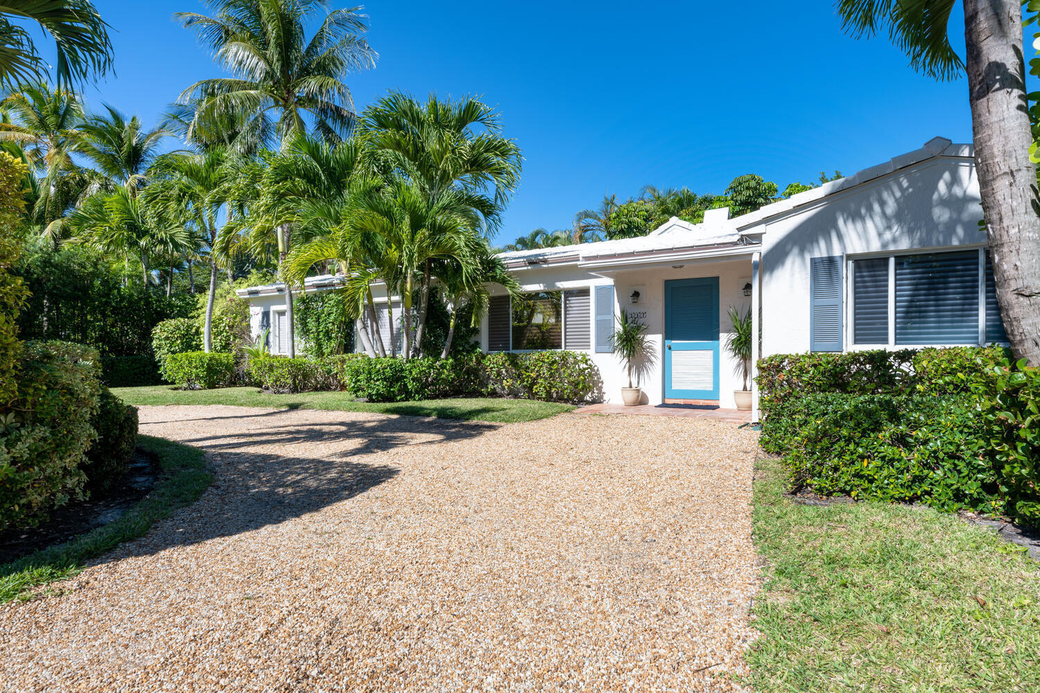 217 Debra Ln Palm Beach FL-large-002-022