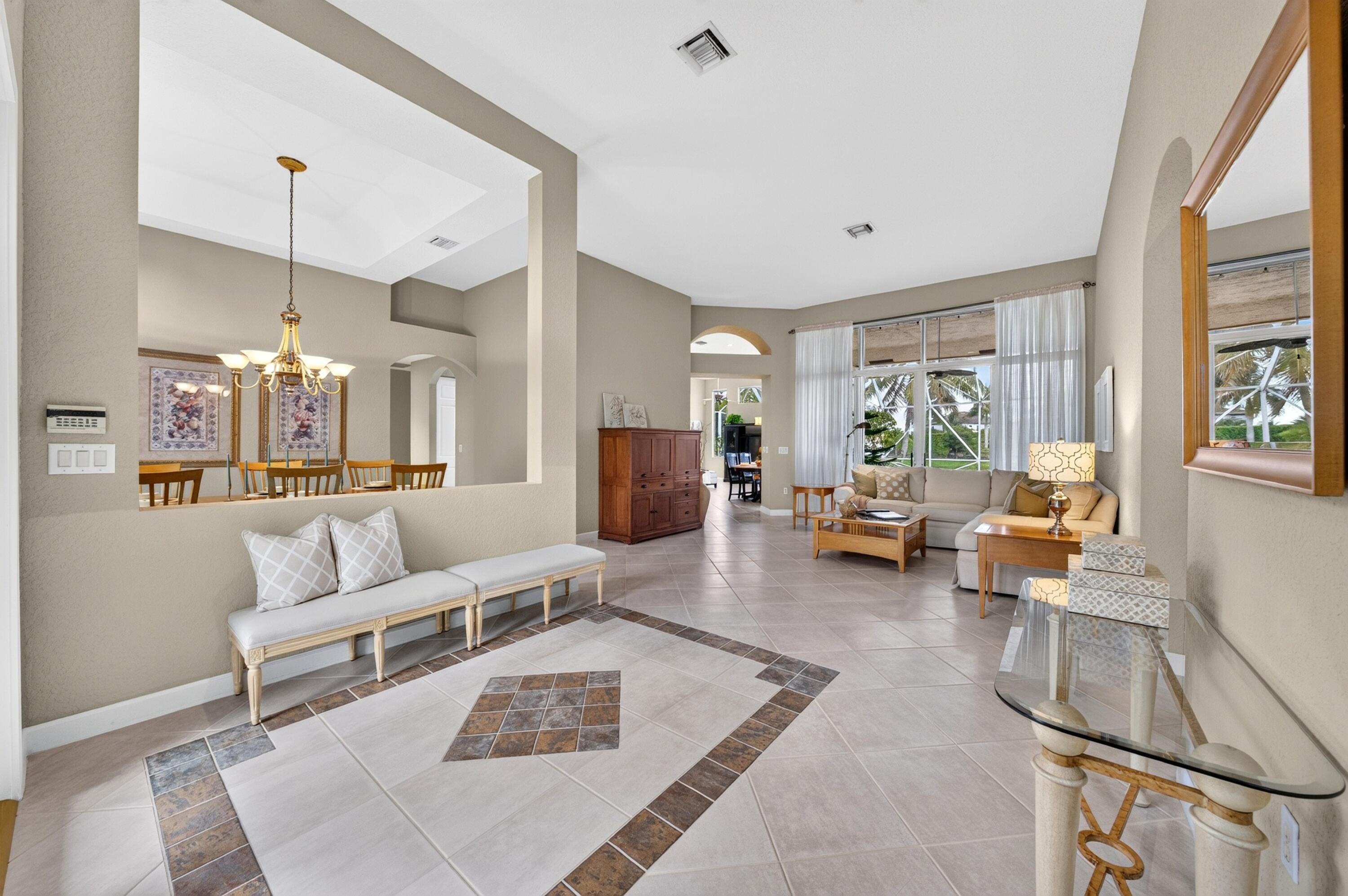 008-024-Foyer-4000x2660