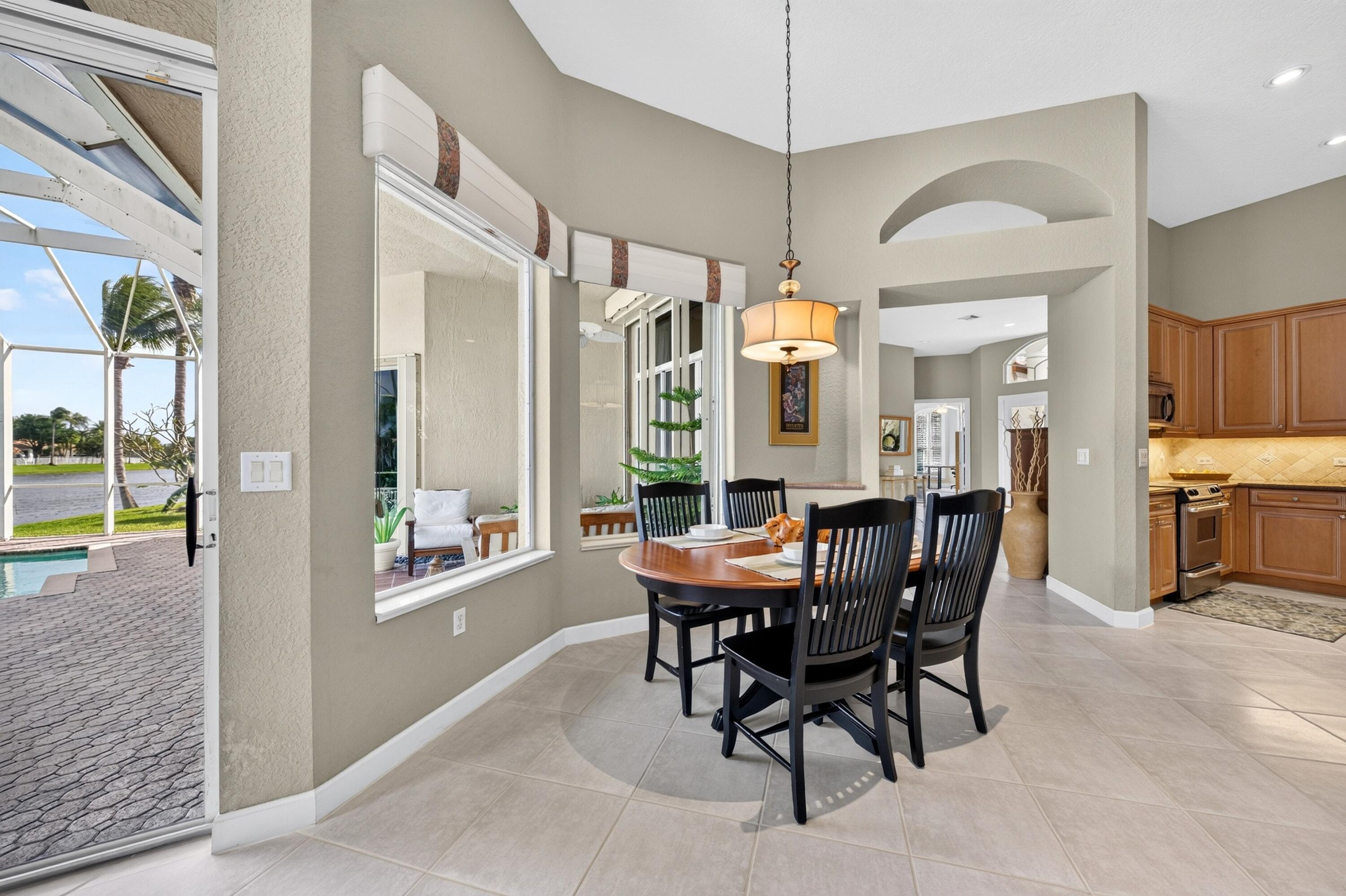022-040-Breakfast Nook-4000x2664