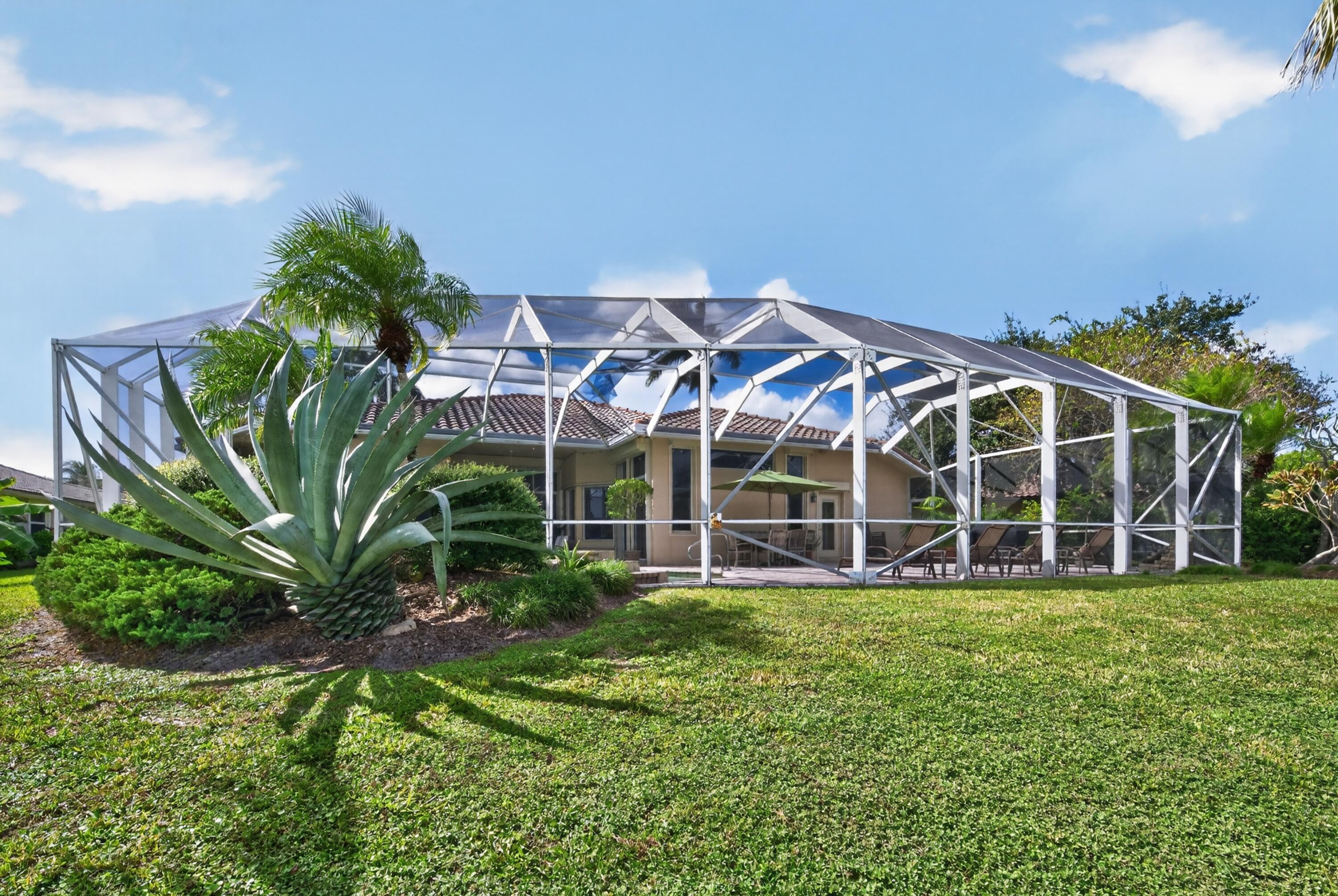 055-037-Exterior Back-4000x2680