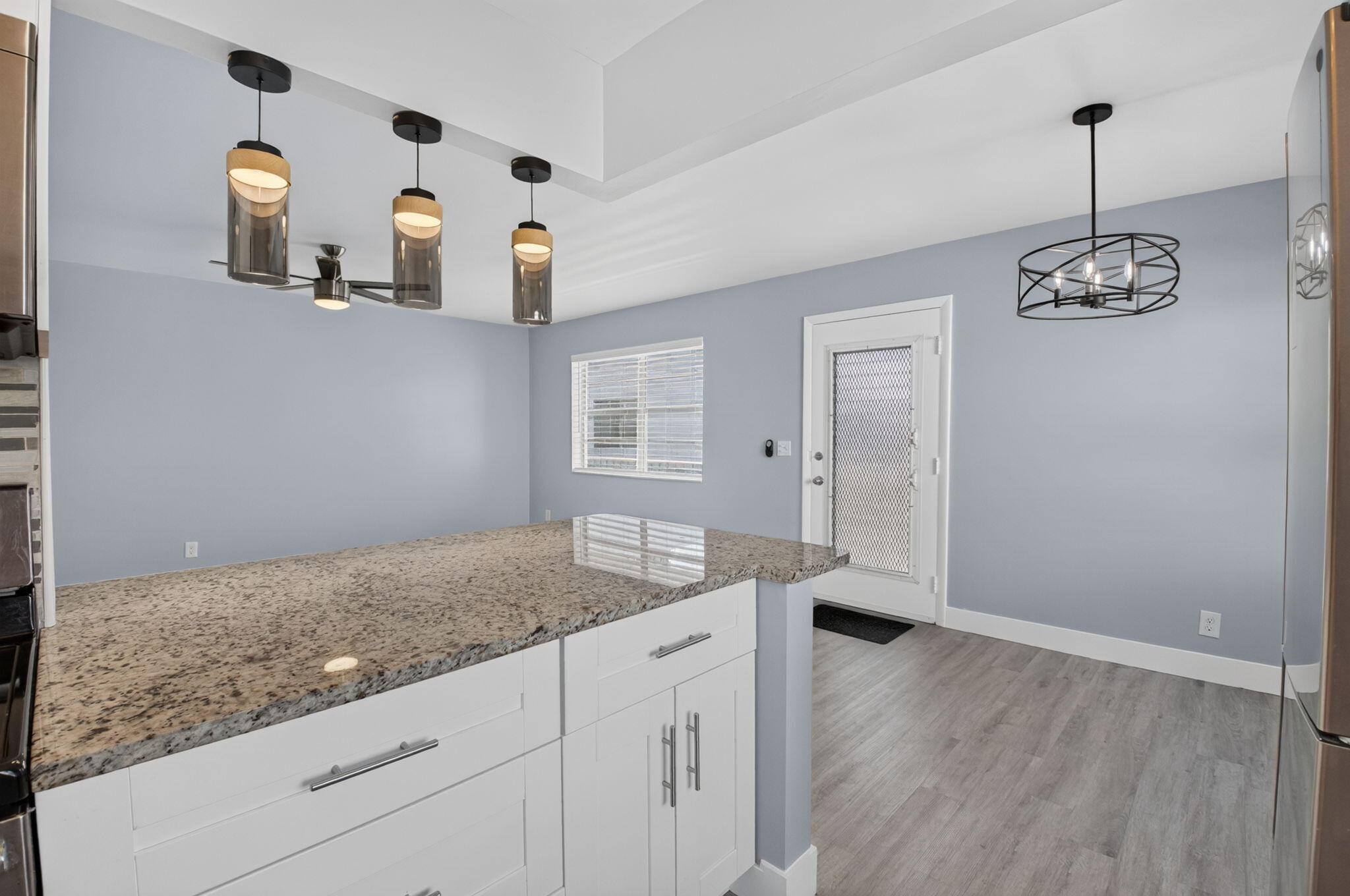 Island counter with space for chairs