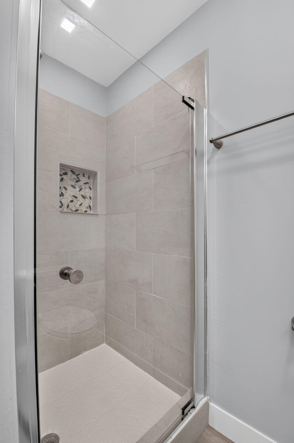 Bathroom 2 with shower