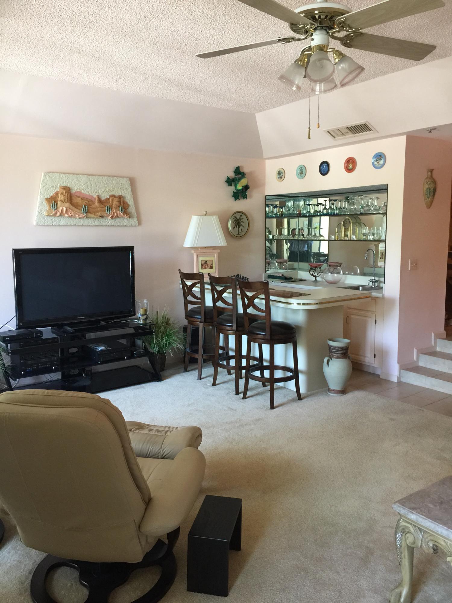 photo living room bar
