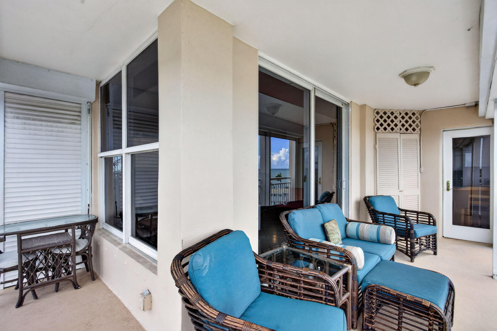 30-web-or-mls-1050-28