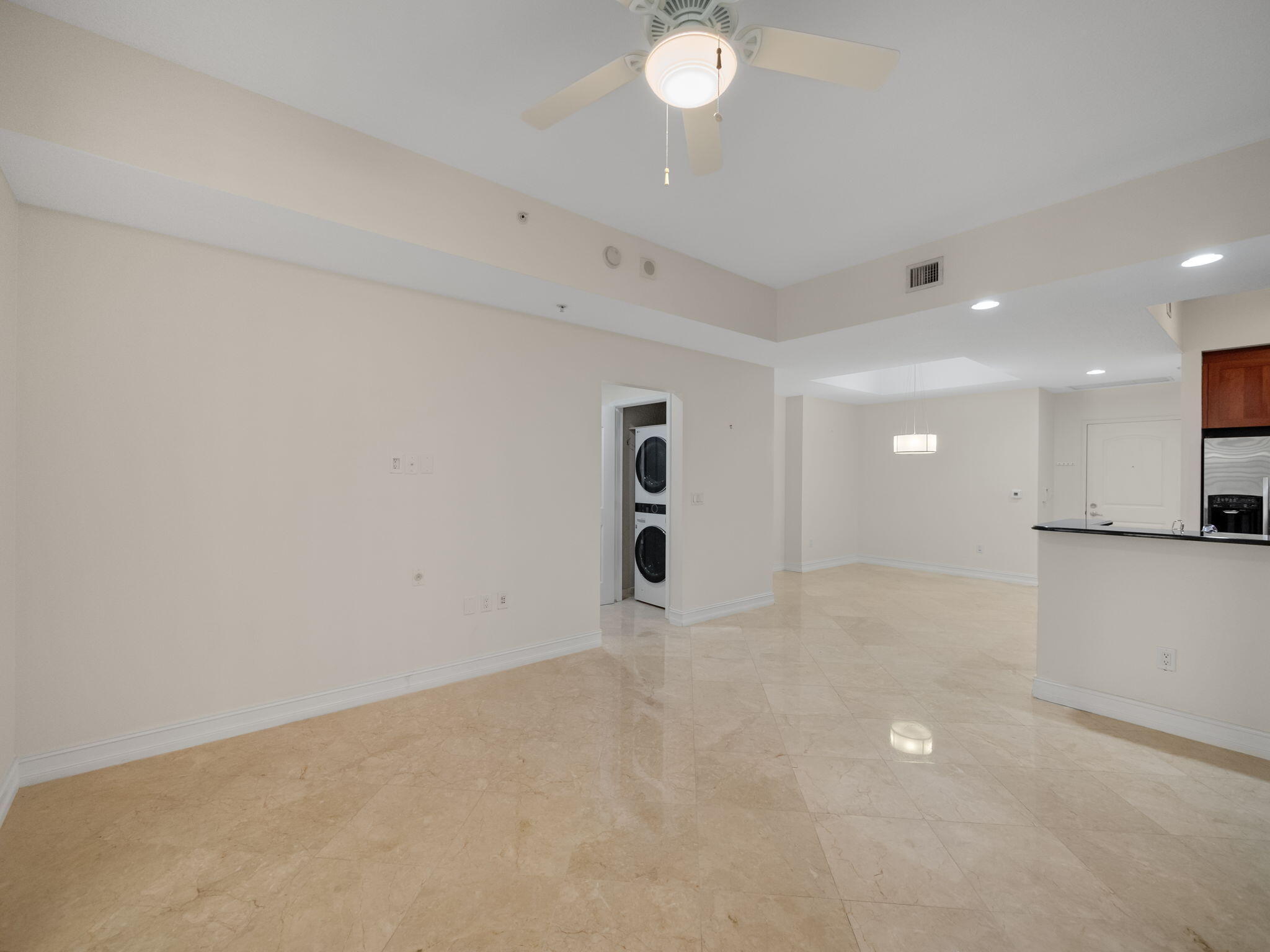 Living/Dining Area